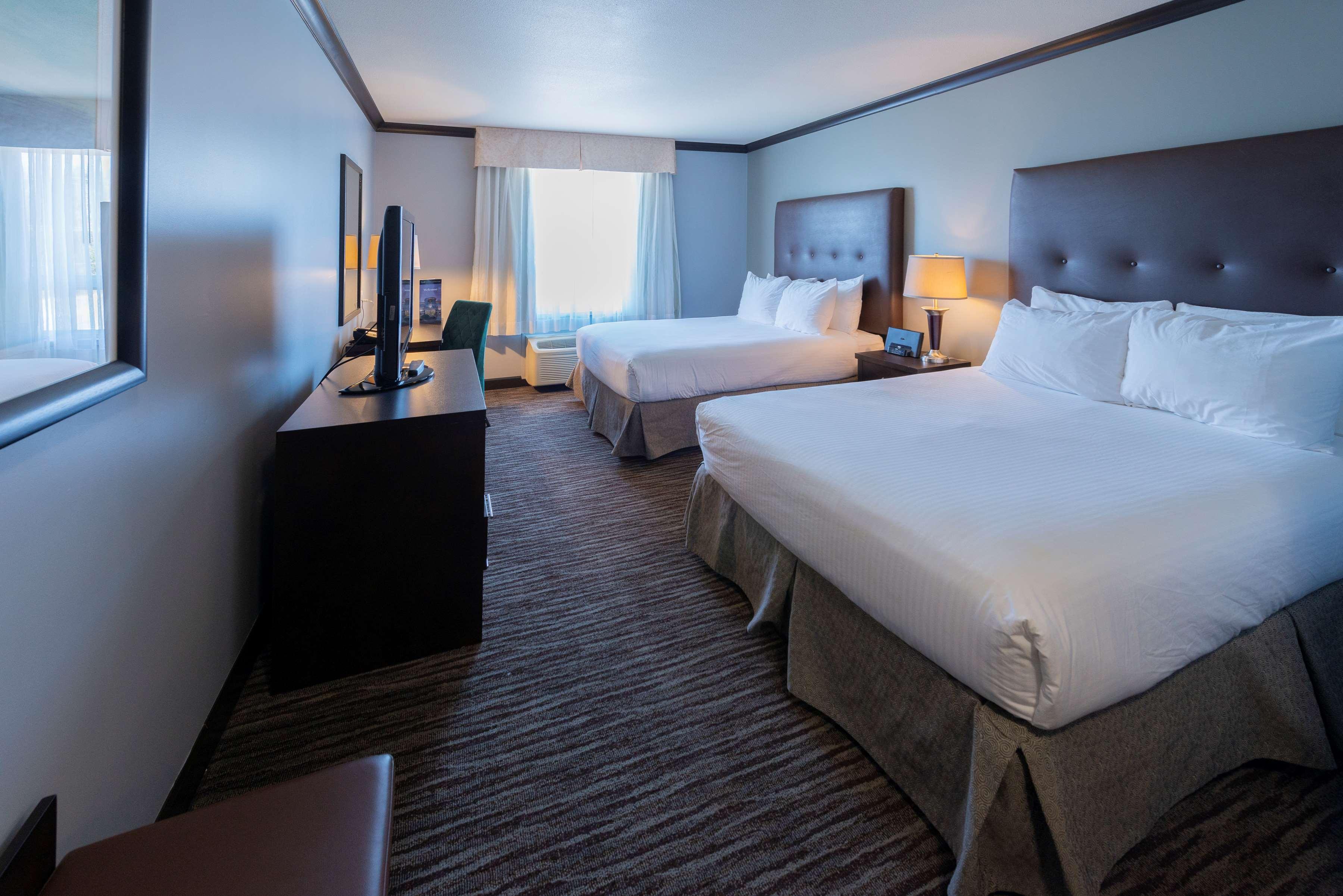 Room Two Queen Beds Non Smoking