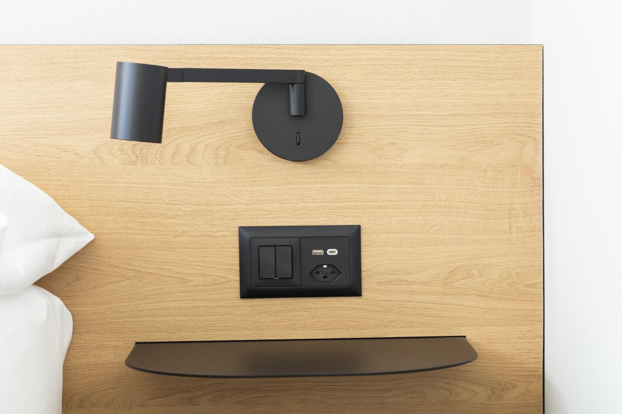 Double Queen Size Bed