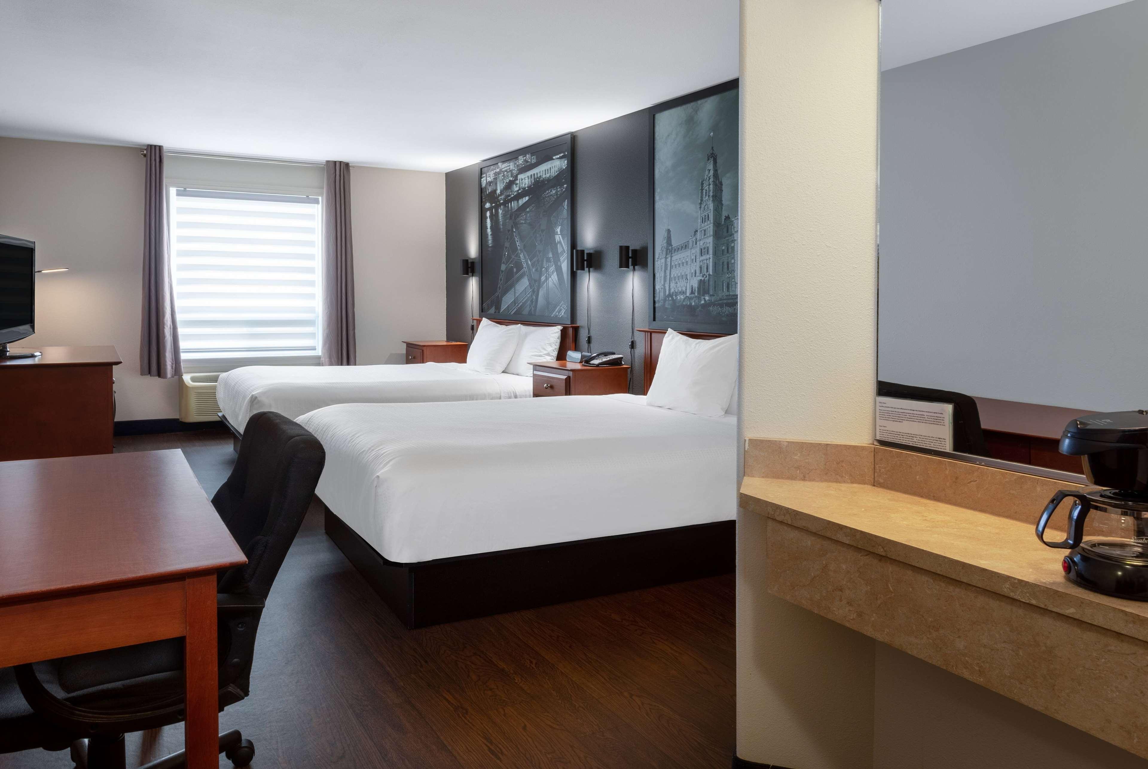 Suite Two Queen Beds