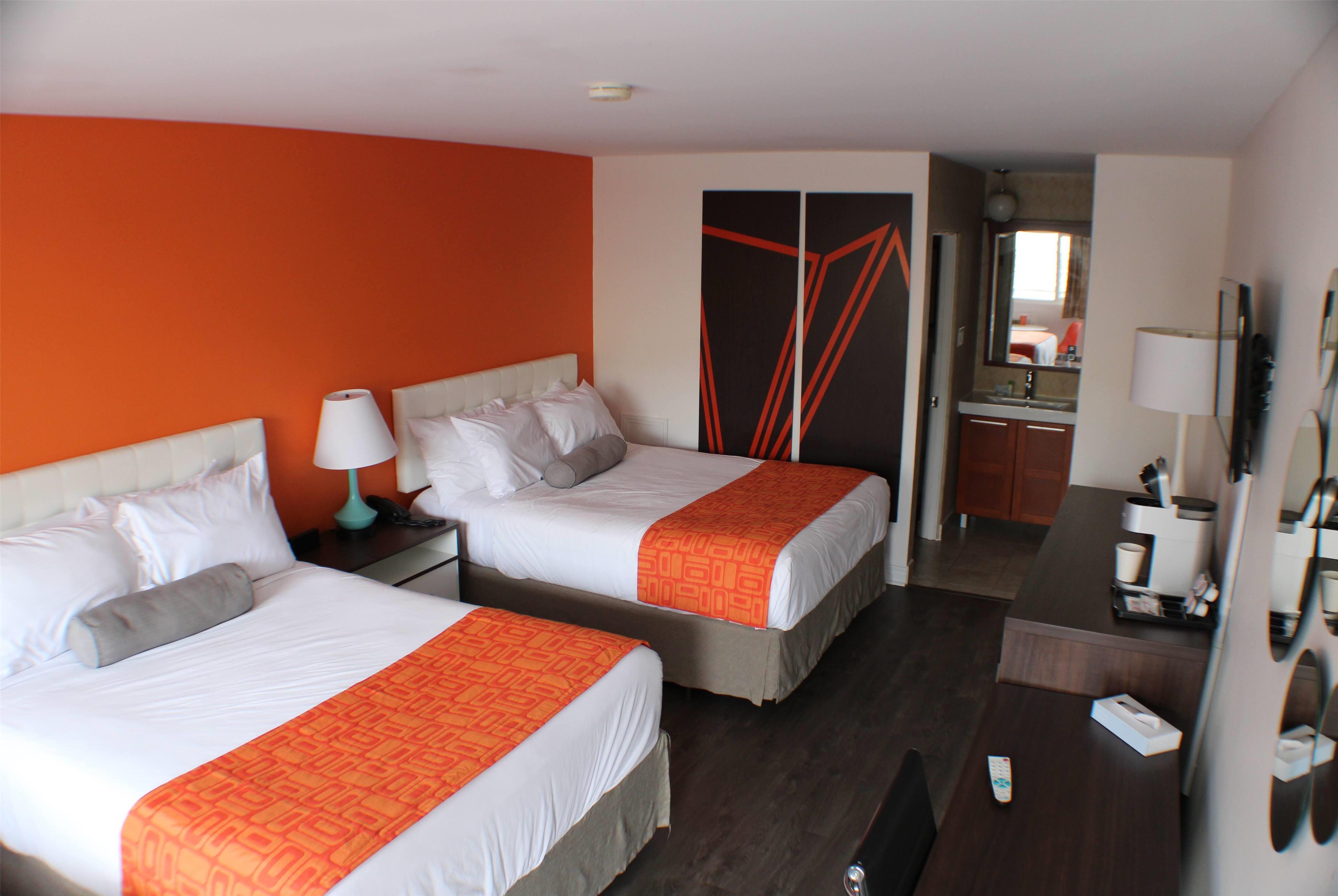 Quadruple Two Queen Beds