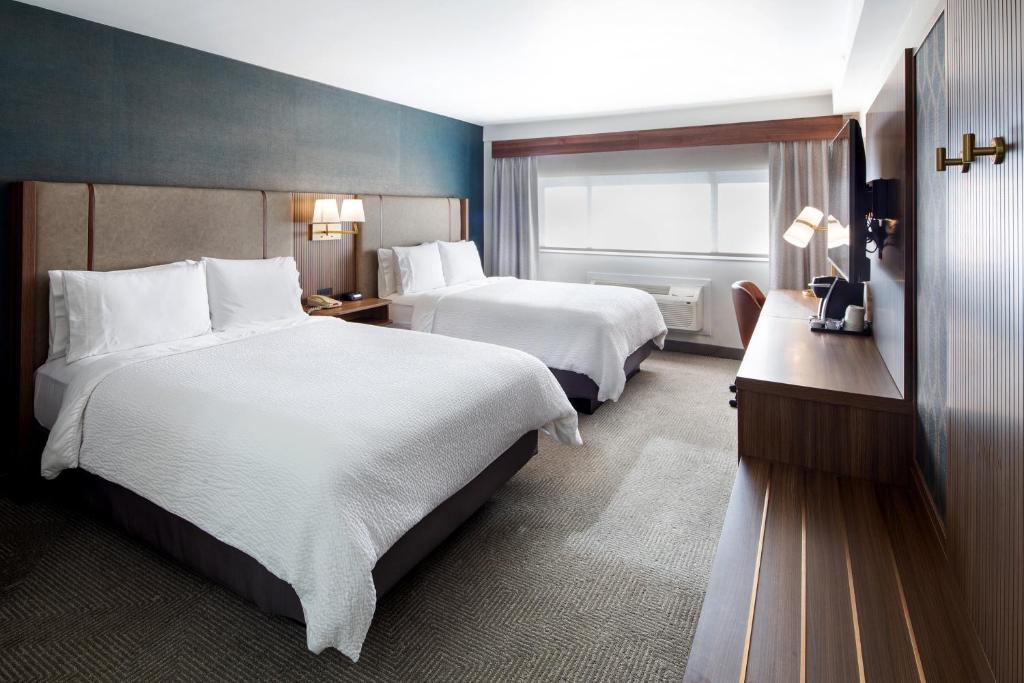 Double Two Queen Beds