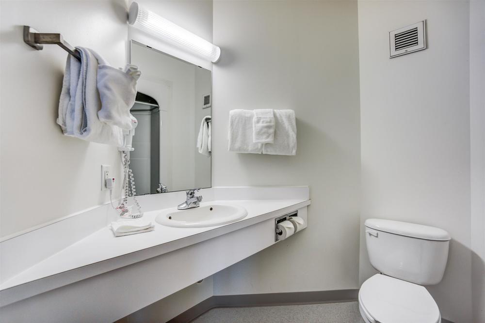 Double Queen Size Bed