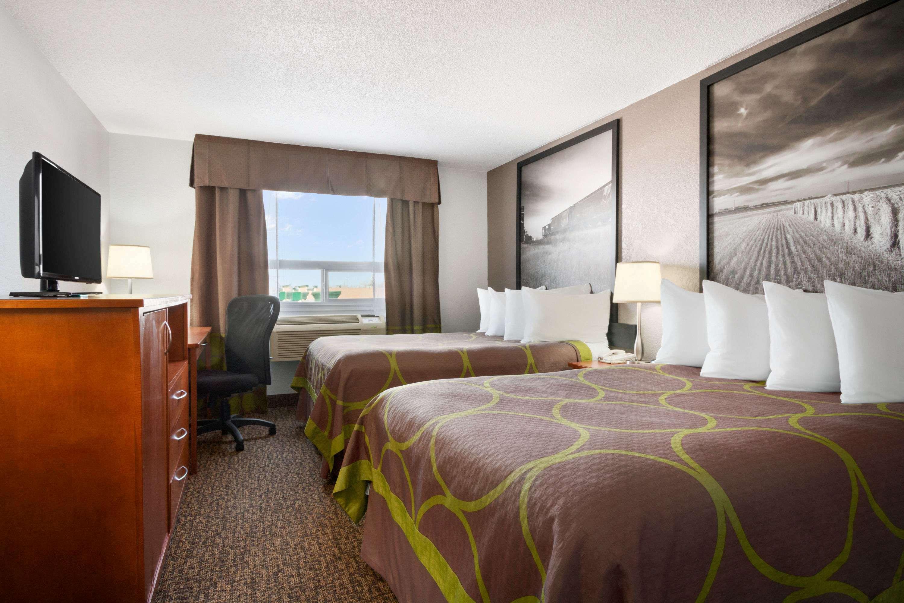 Quadruple Two Double Beds