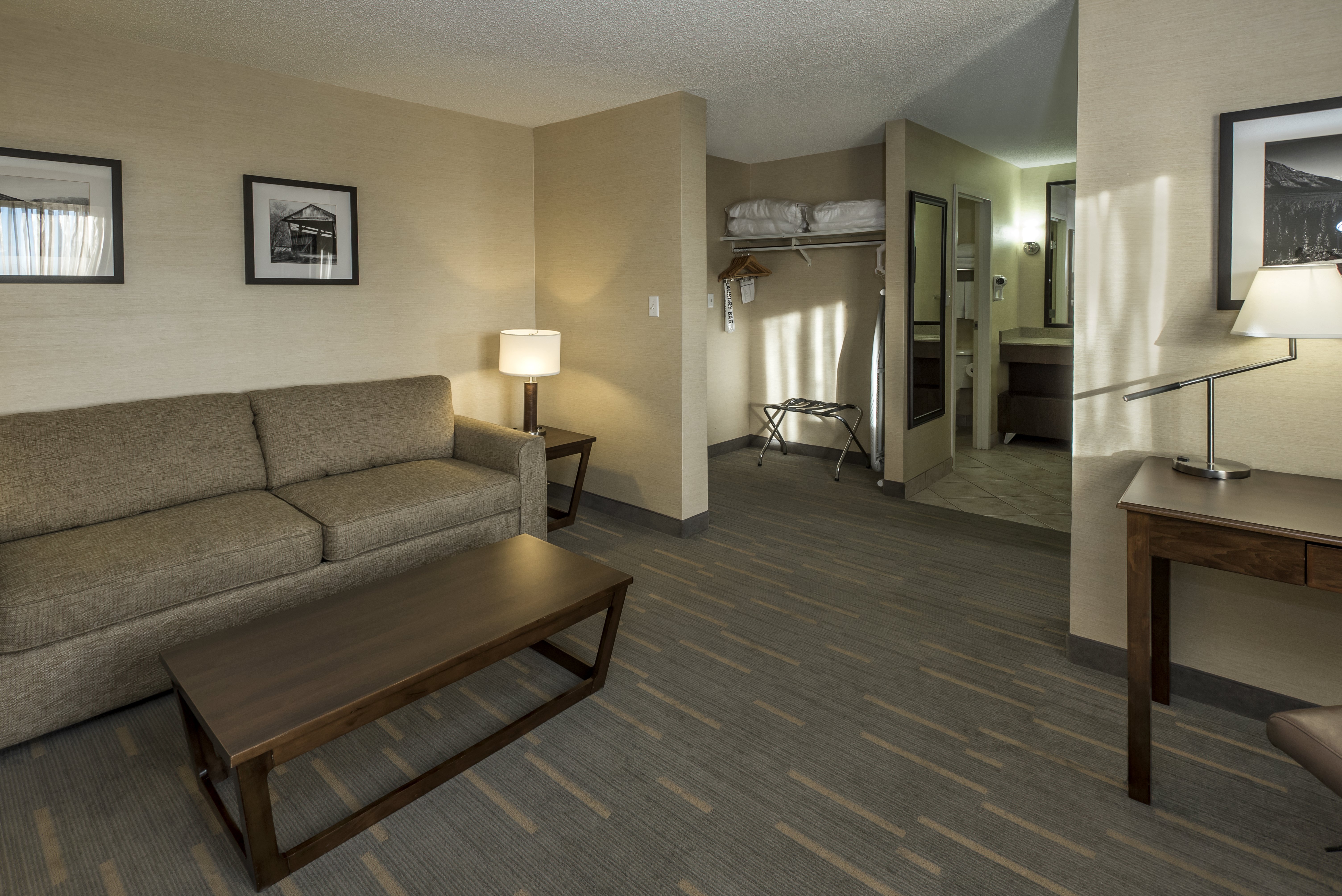 Suite Two Queen Beds Non Smoking