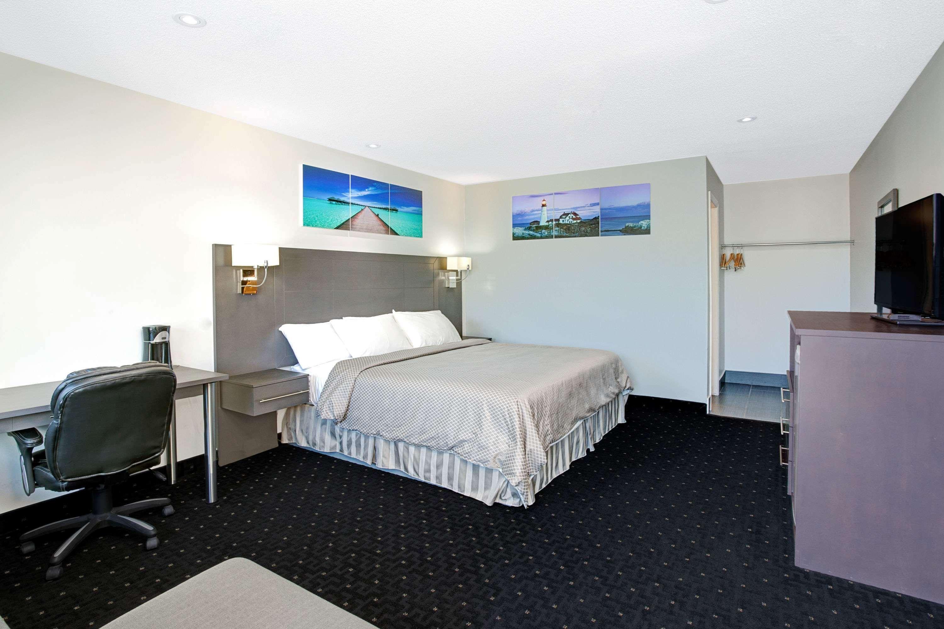 Double Queen Bed Non Smoking