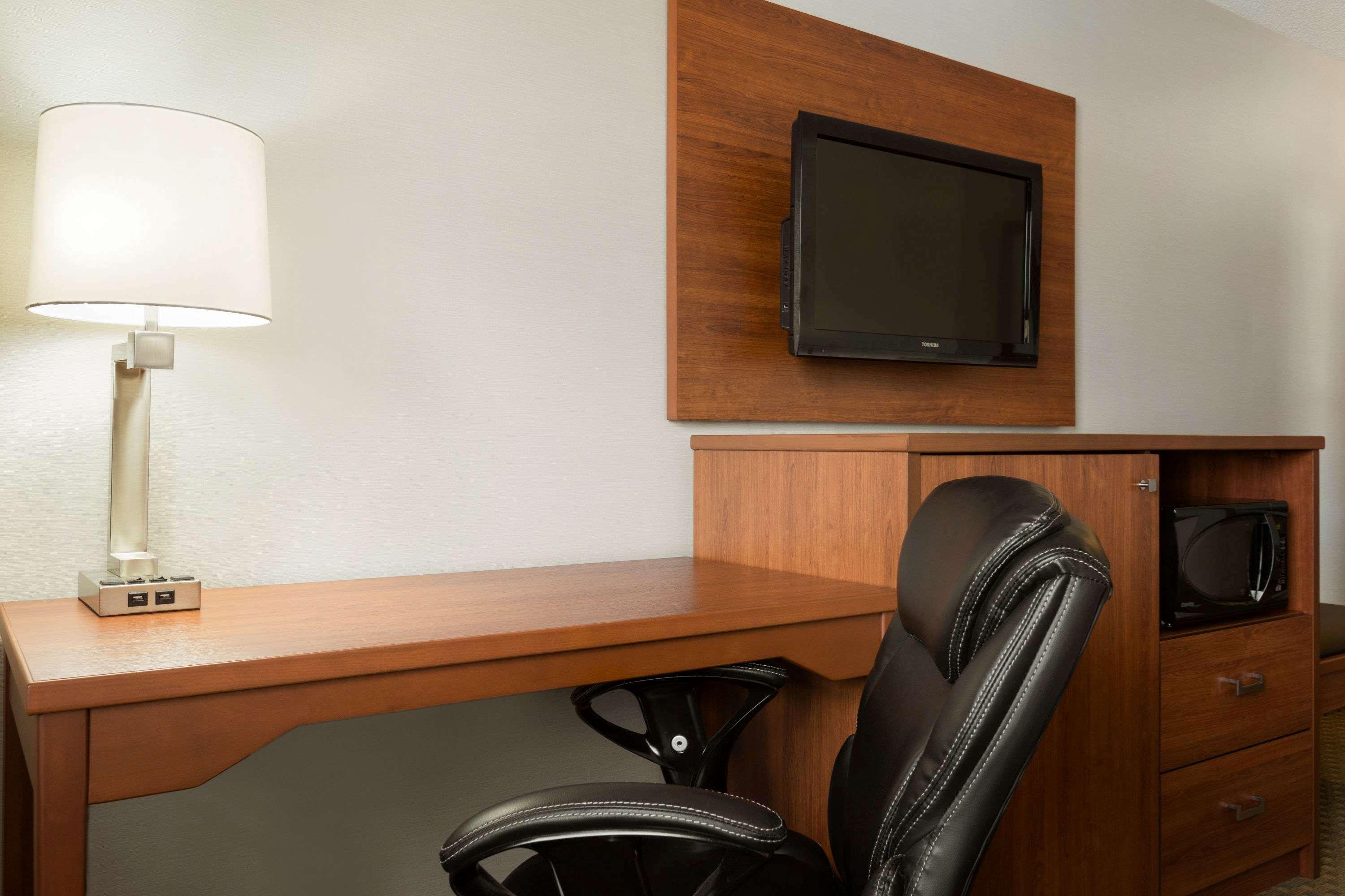 Suite Queen Size Bed