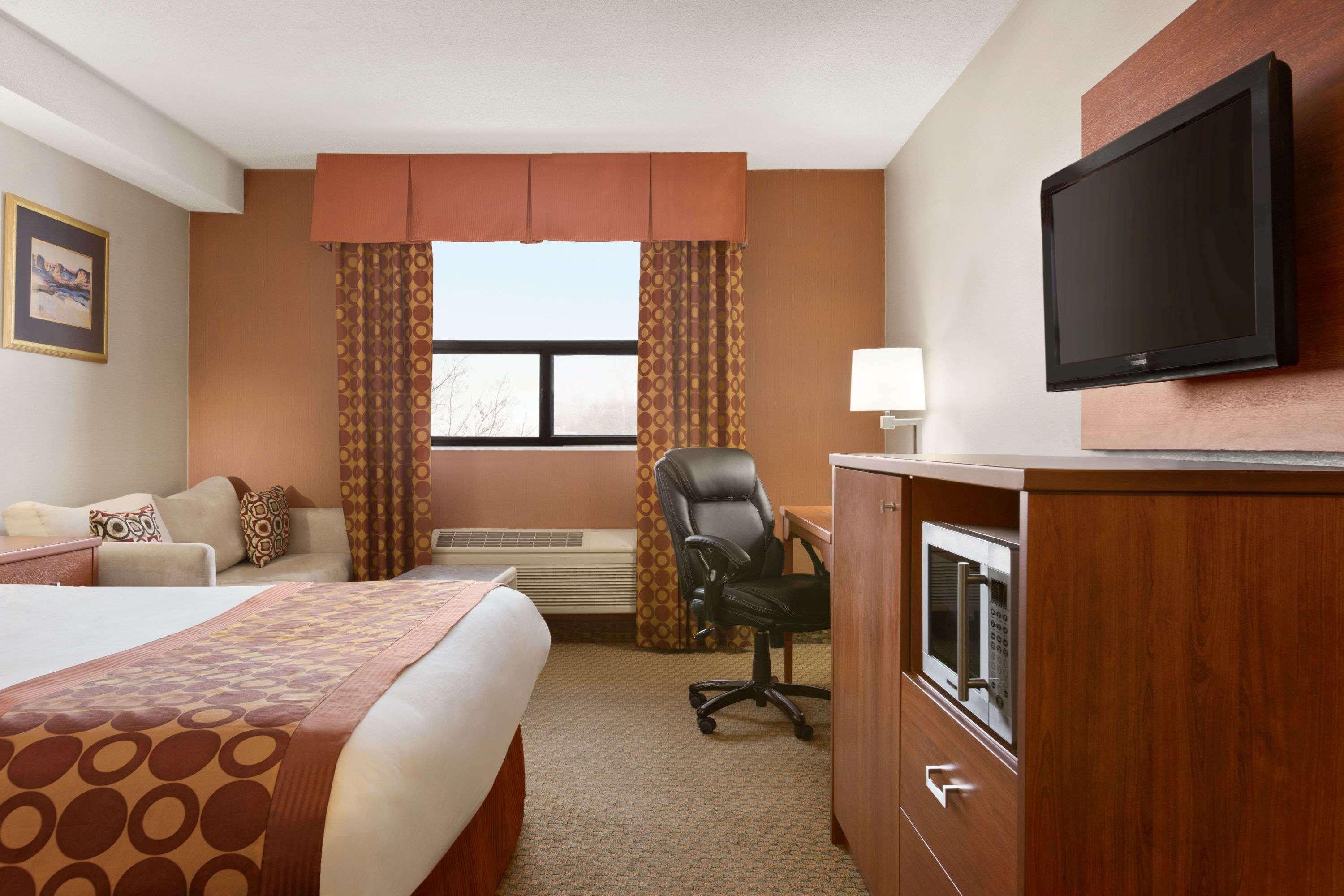 Room Queen Bed Non Smoking