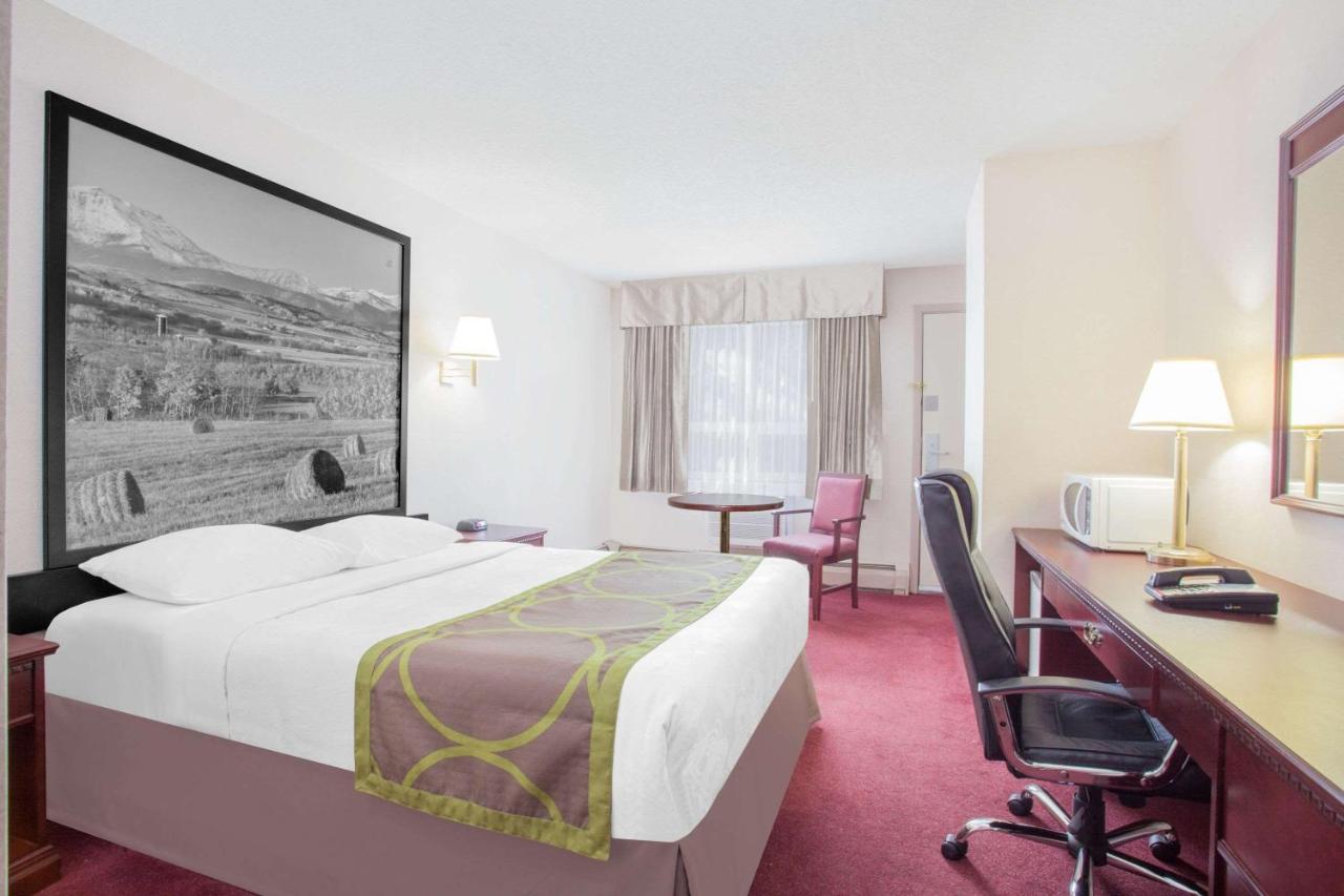 Room Queen Bed Non Smoking