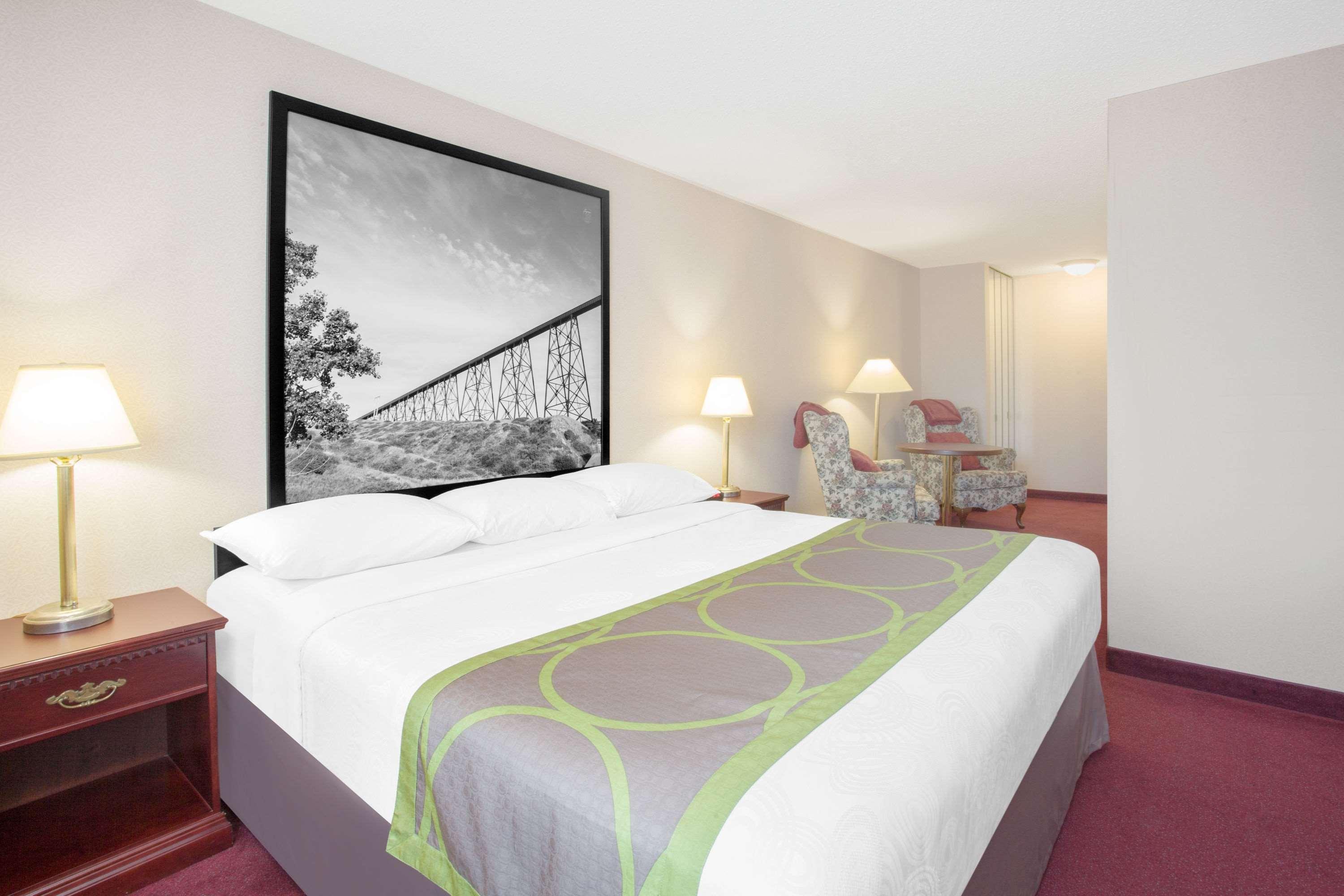 Double King Bed Non Smoking