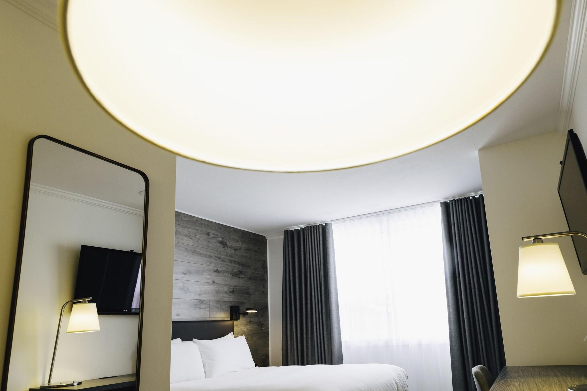 Double Superior Queen Bed