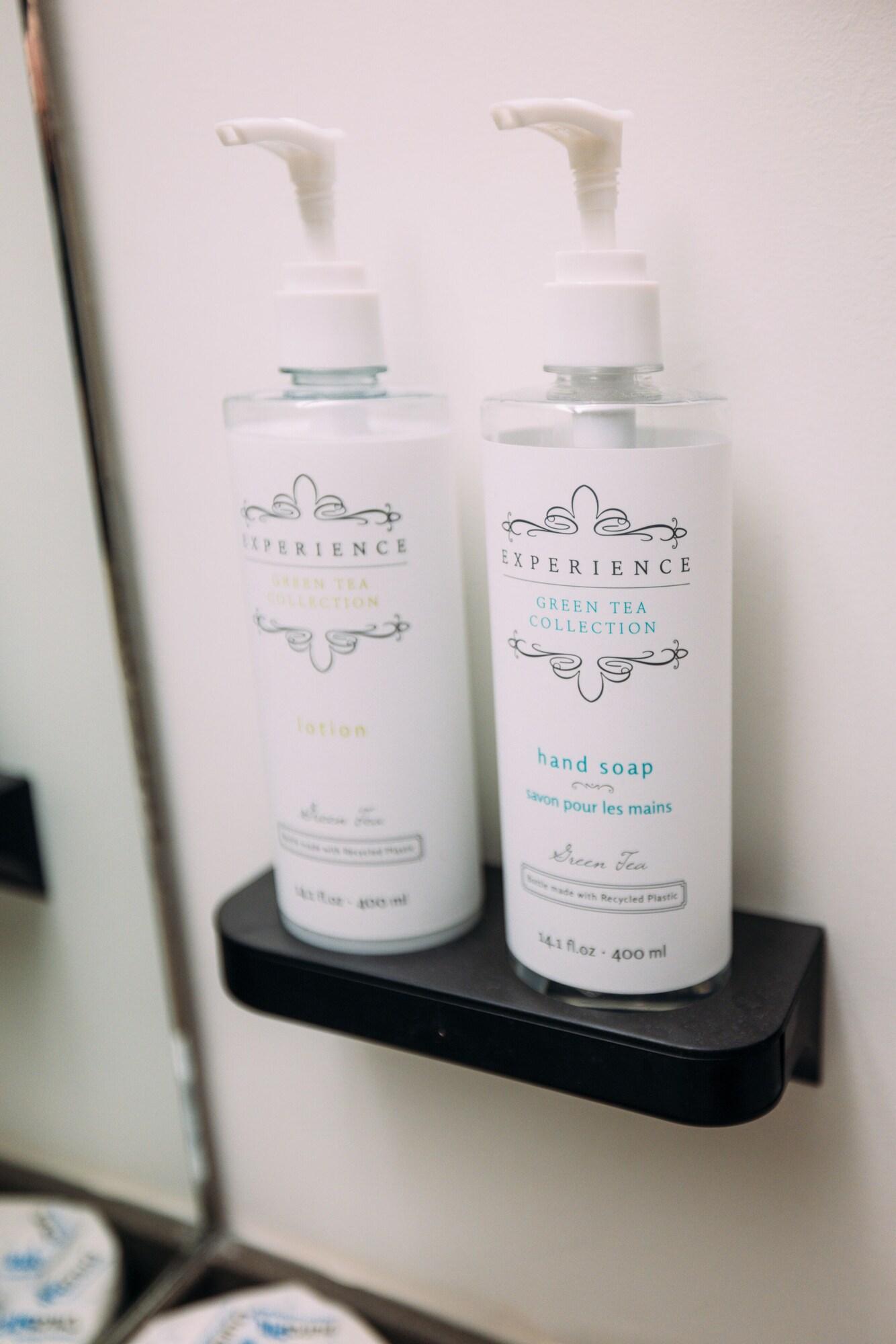 Suite with Kitchenette