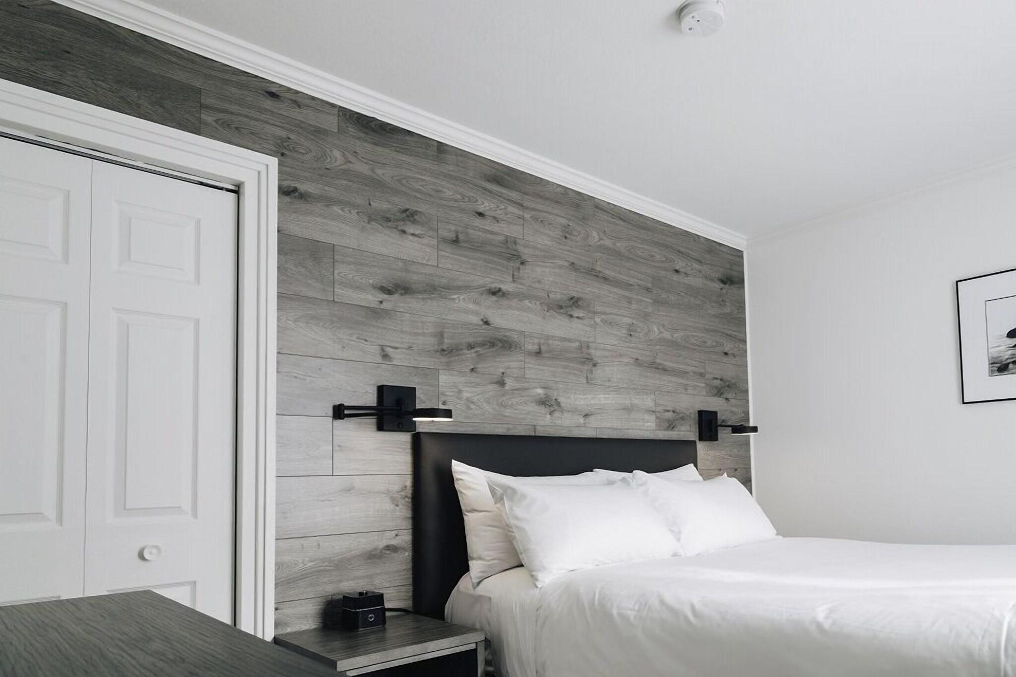 Suite with Kitchenette