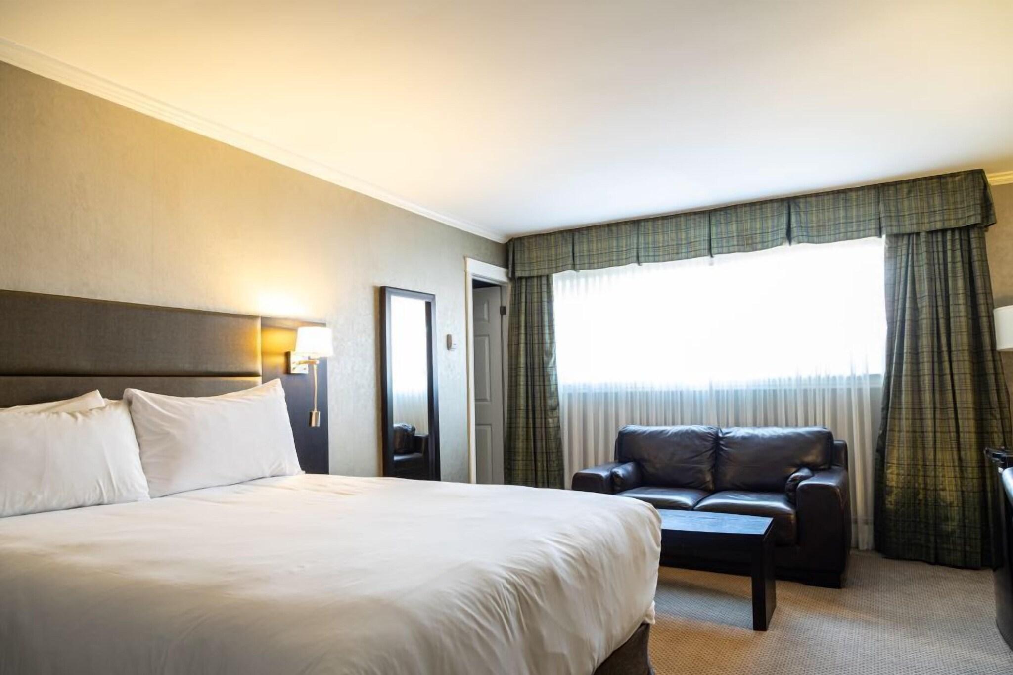 Double Queen Size Bed