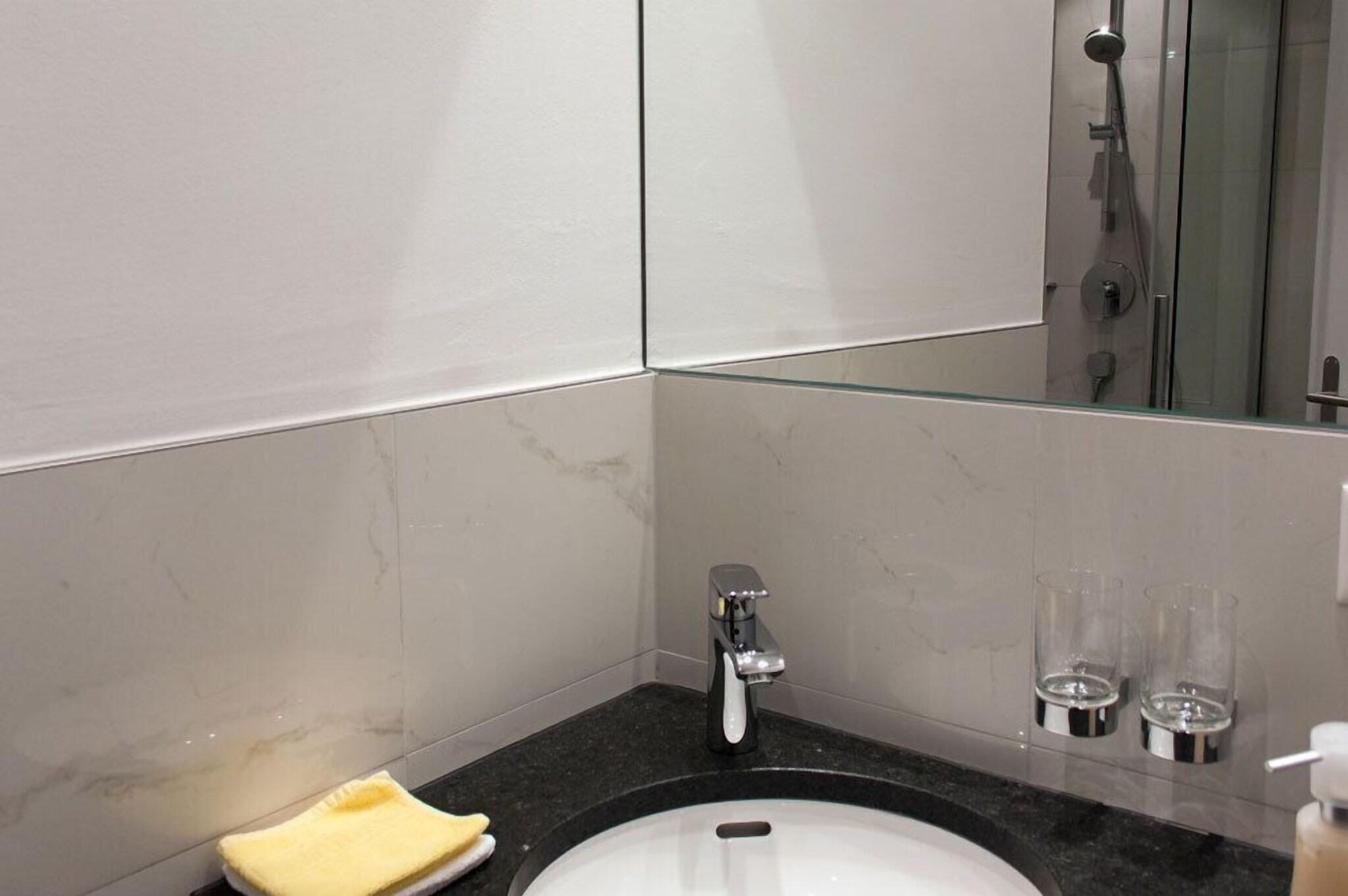 Double Queen Size Bed