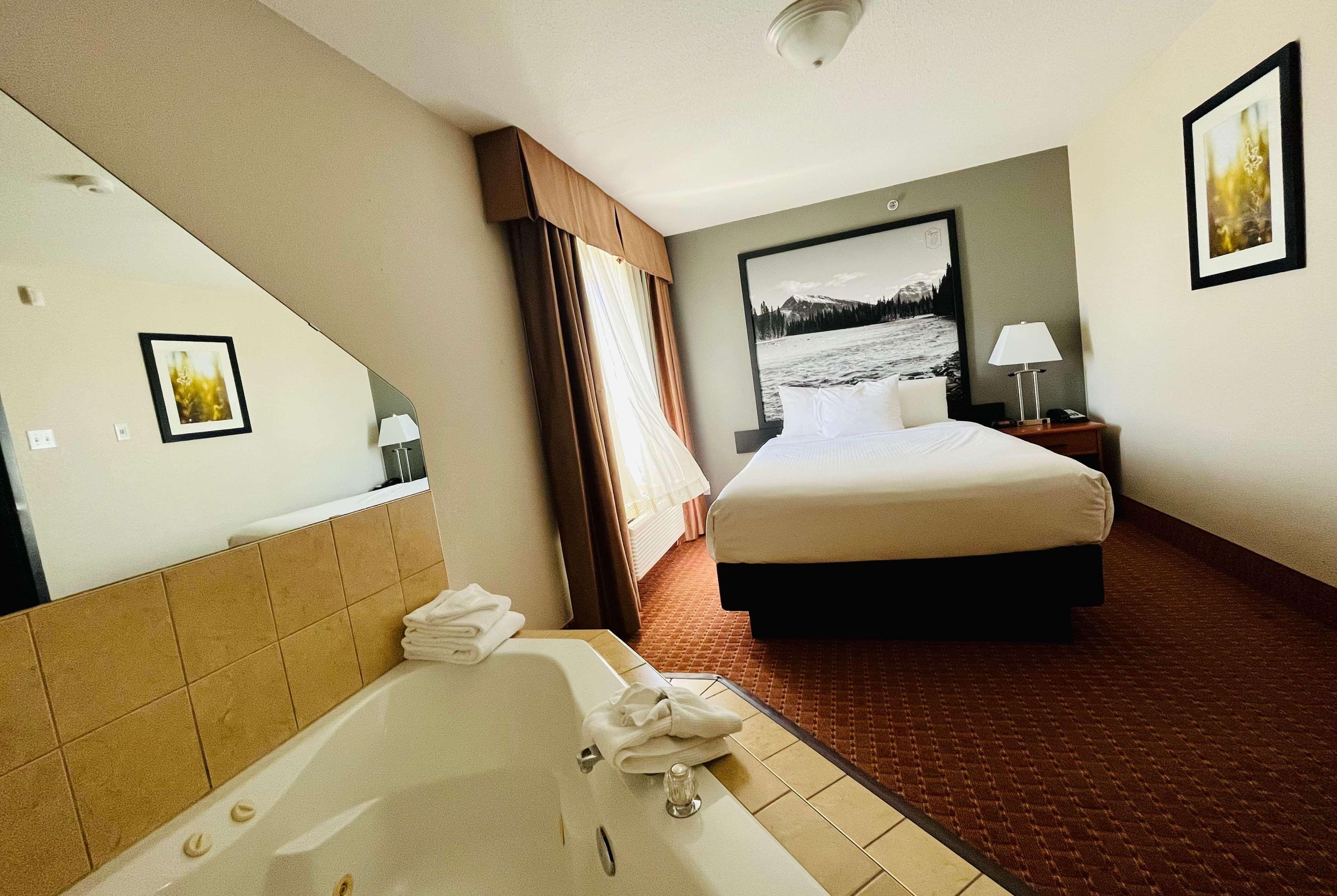 Suite Queen Size Bed