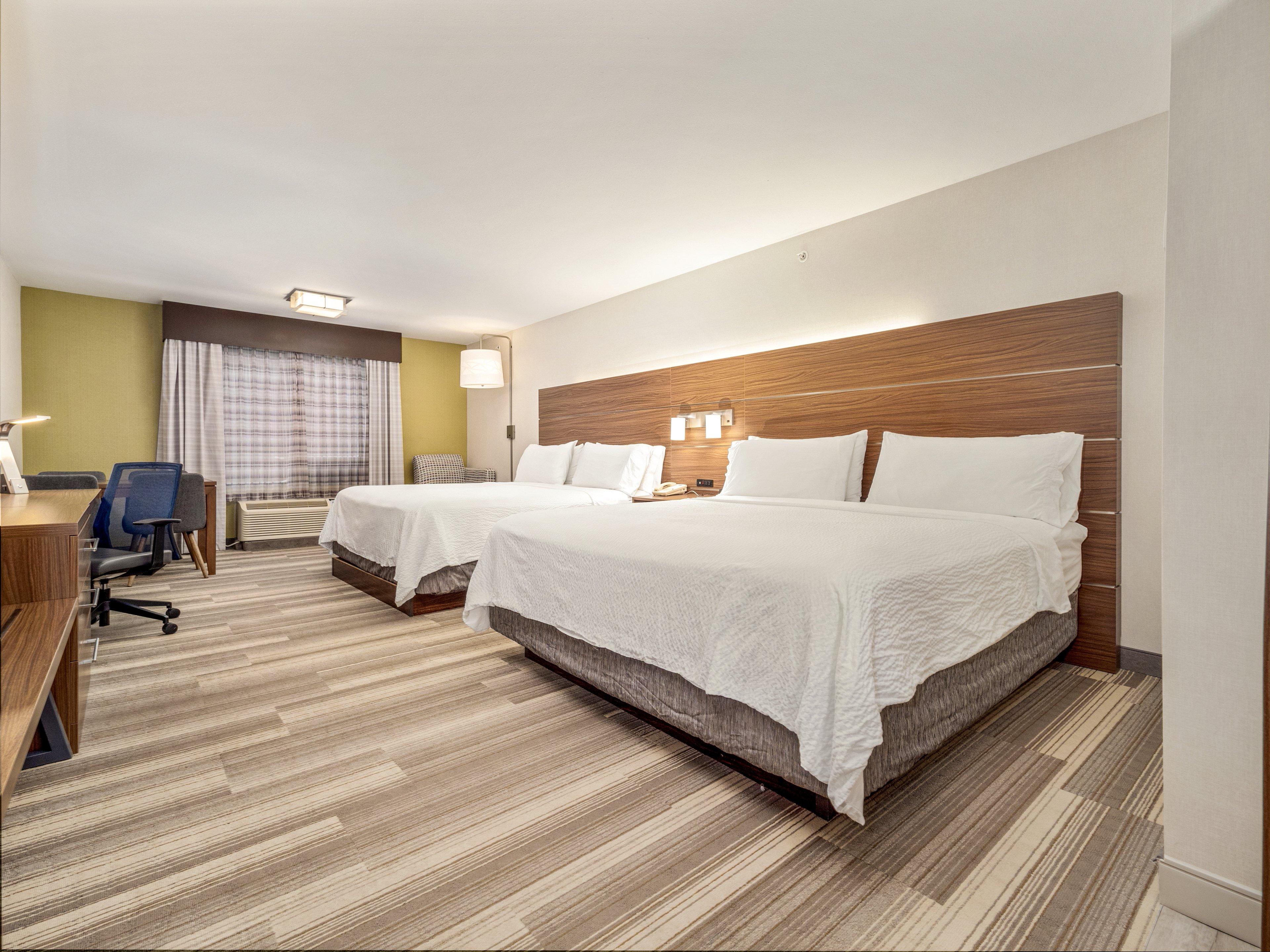 Quadruple Two King Beds