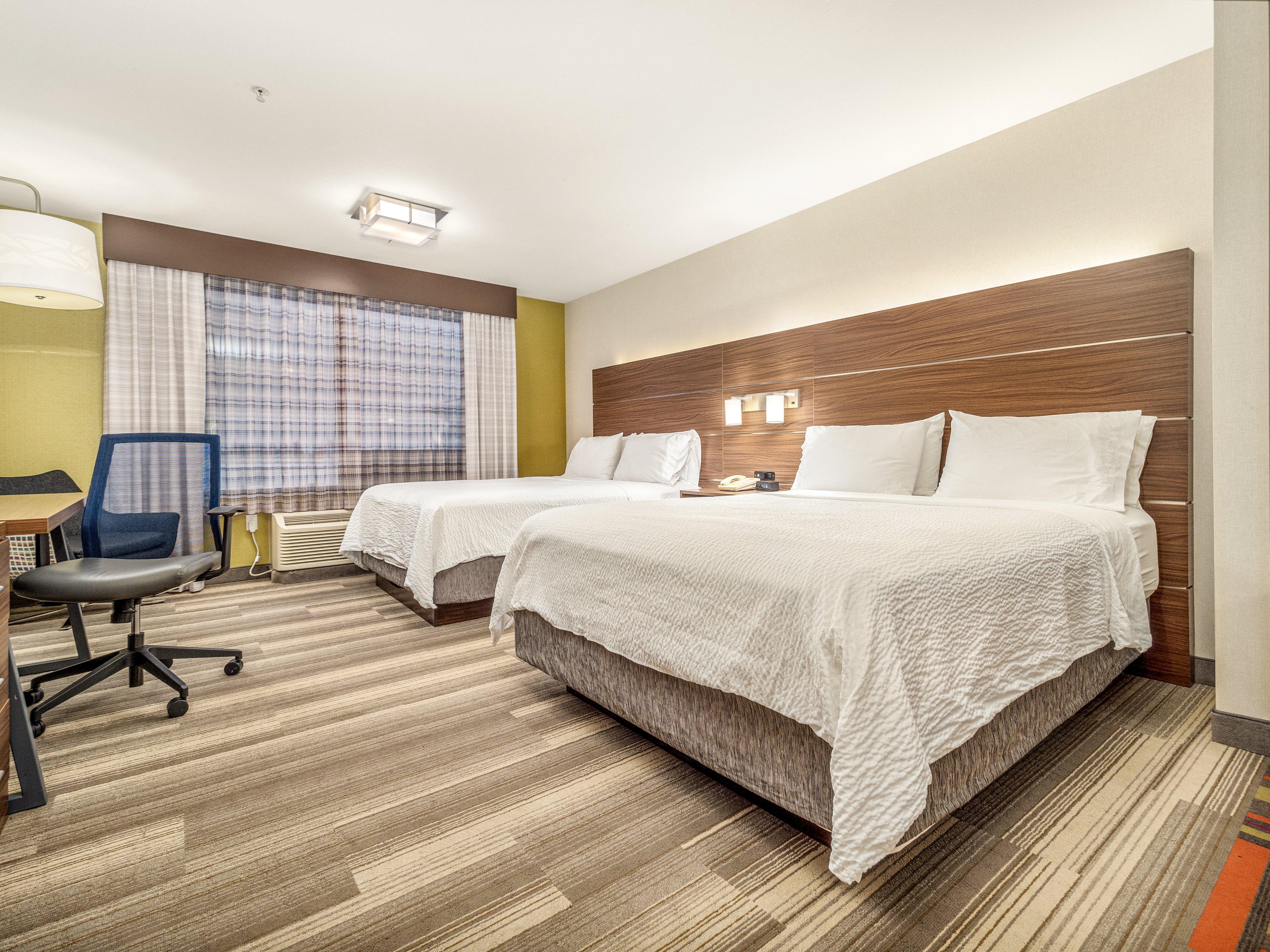 Quadruple Two Queen Beds