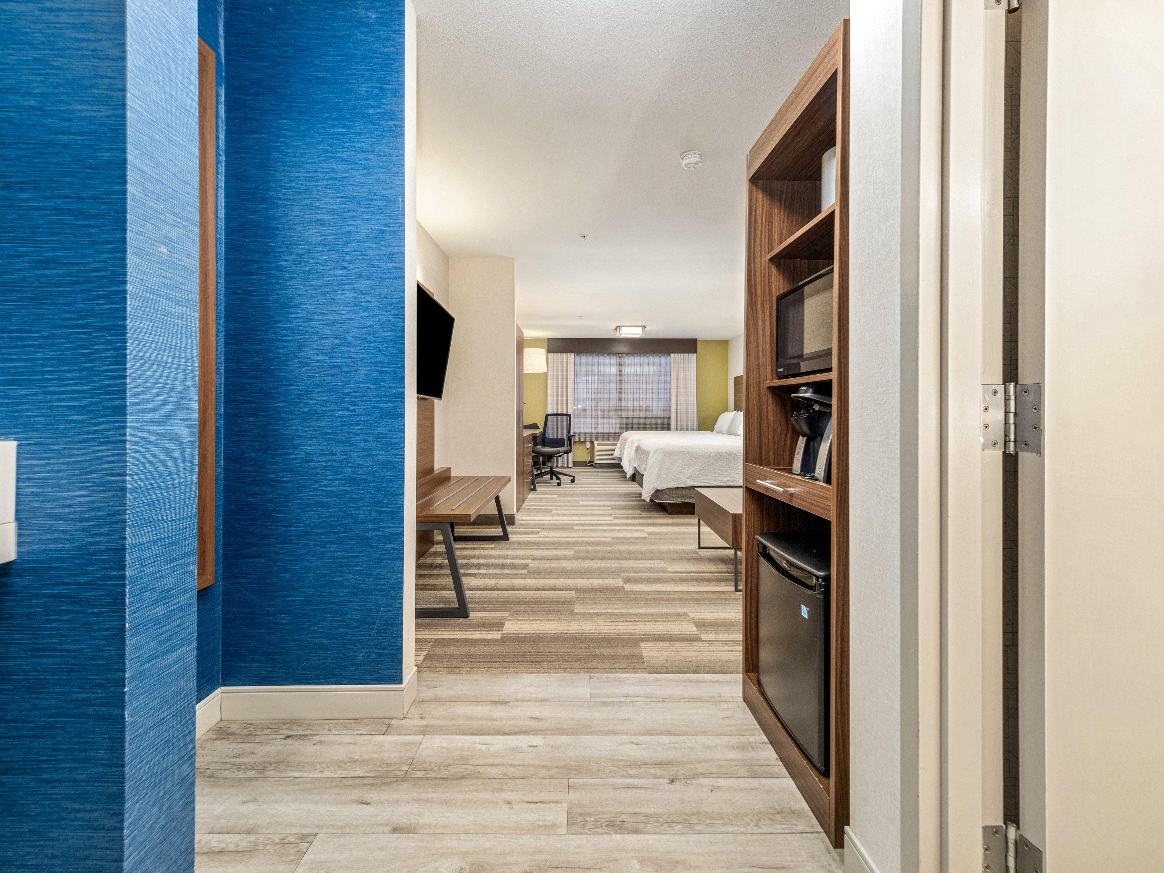 Quadruple Two Queen Beds