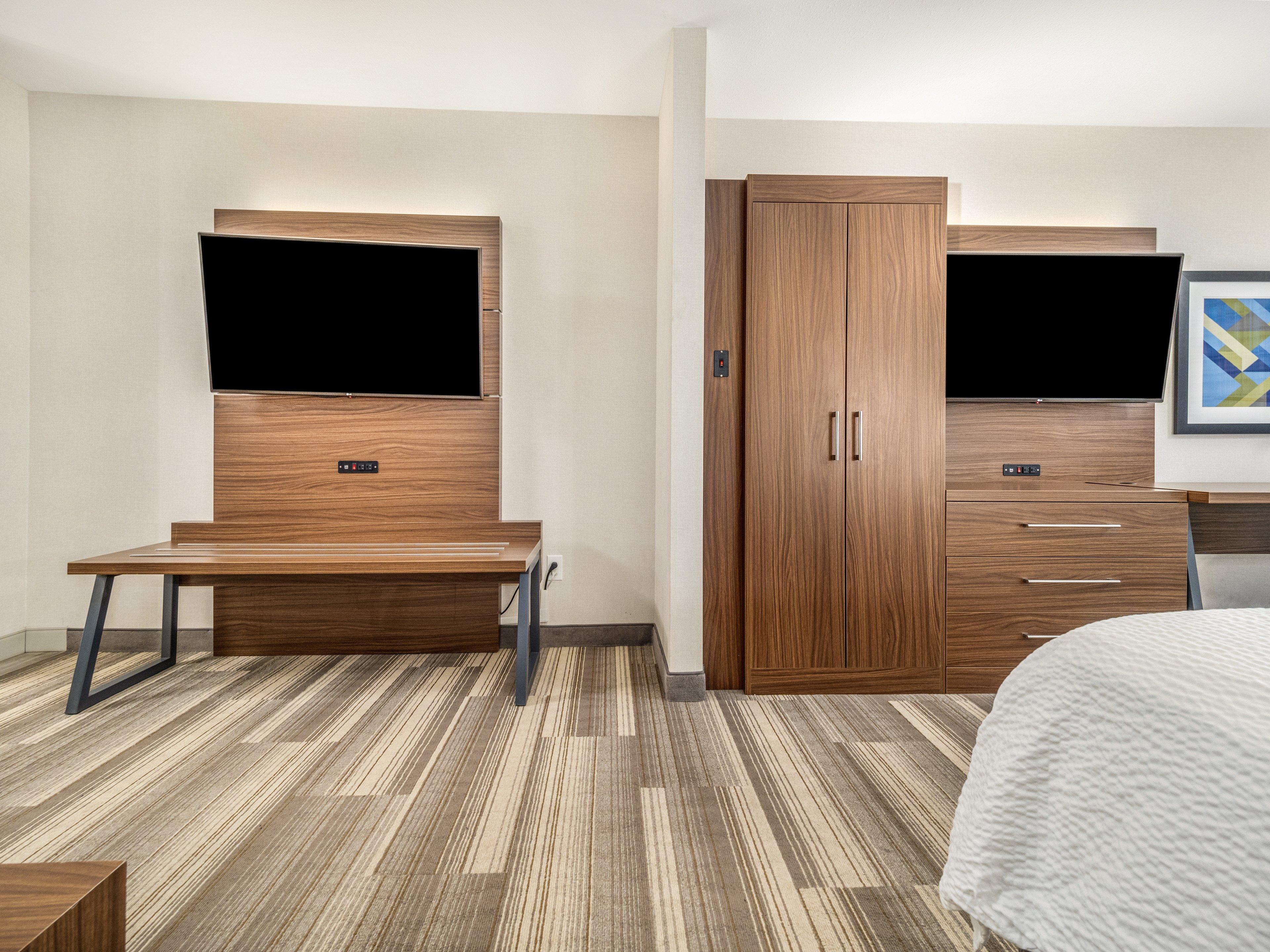 Quadruple Two Queen Beds