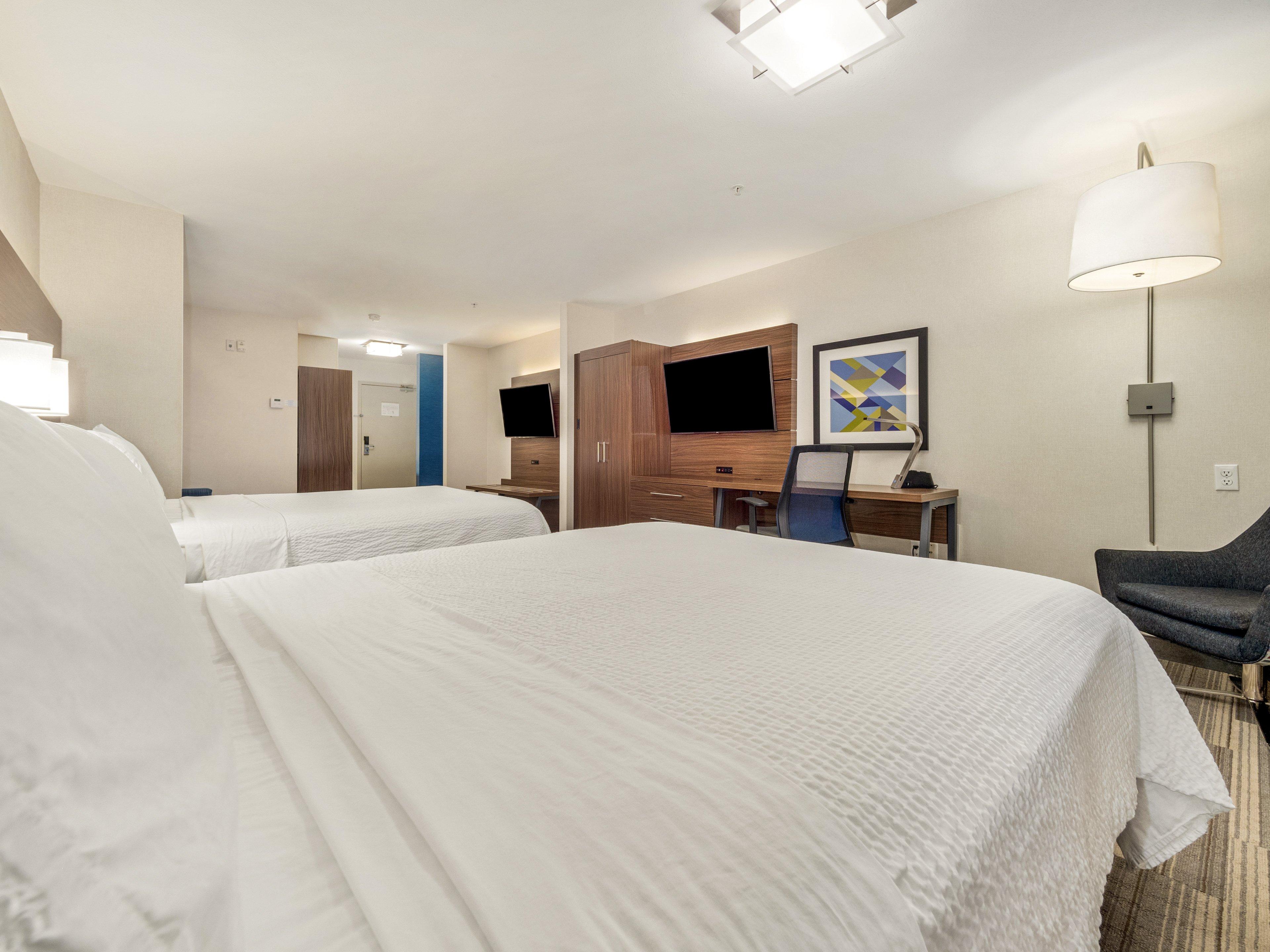 Quadruple Two Queen Beds