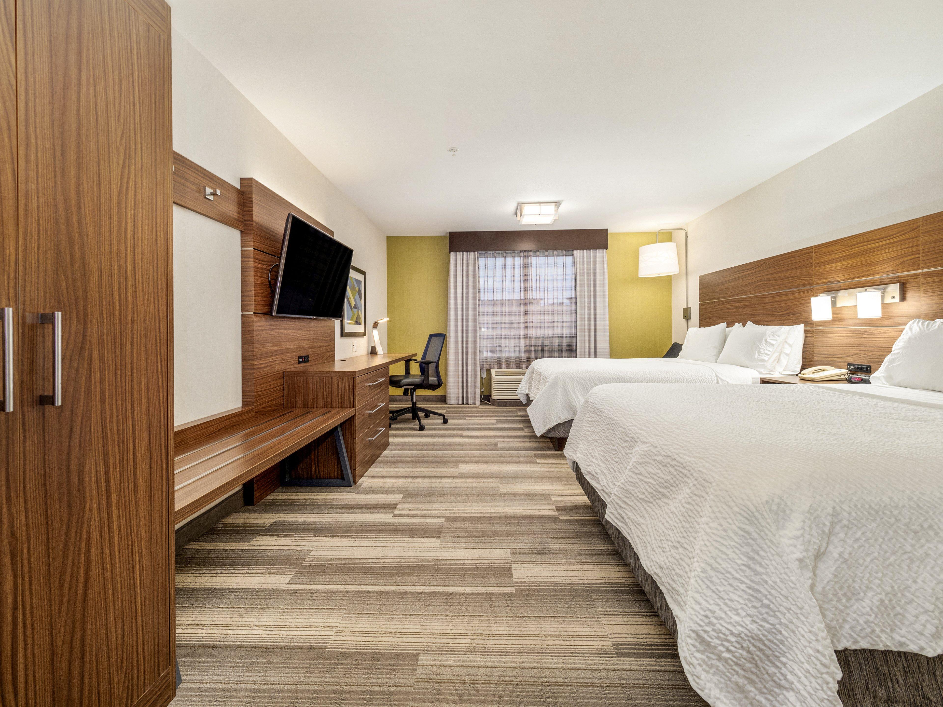 Quadruple Two Queen Beds