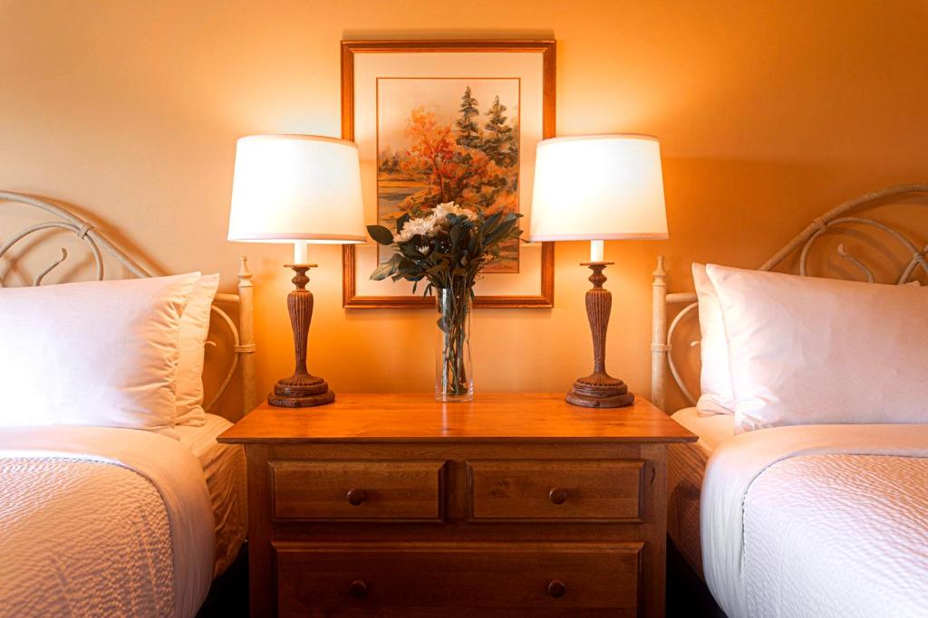 Double Two Queen Beds