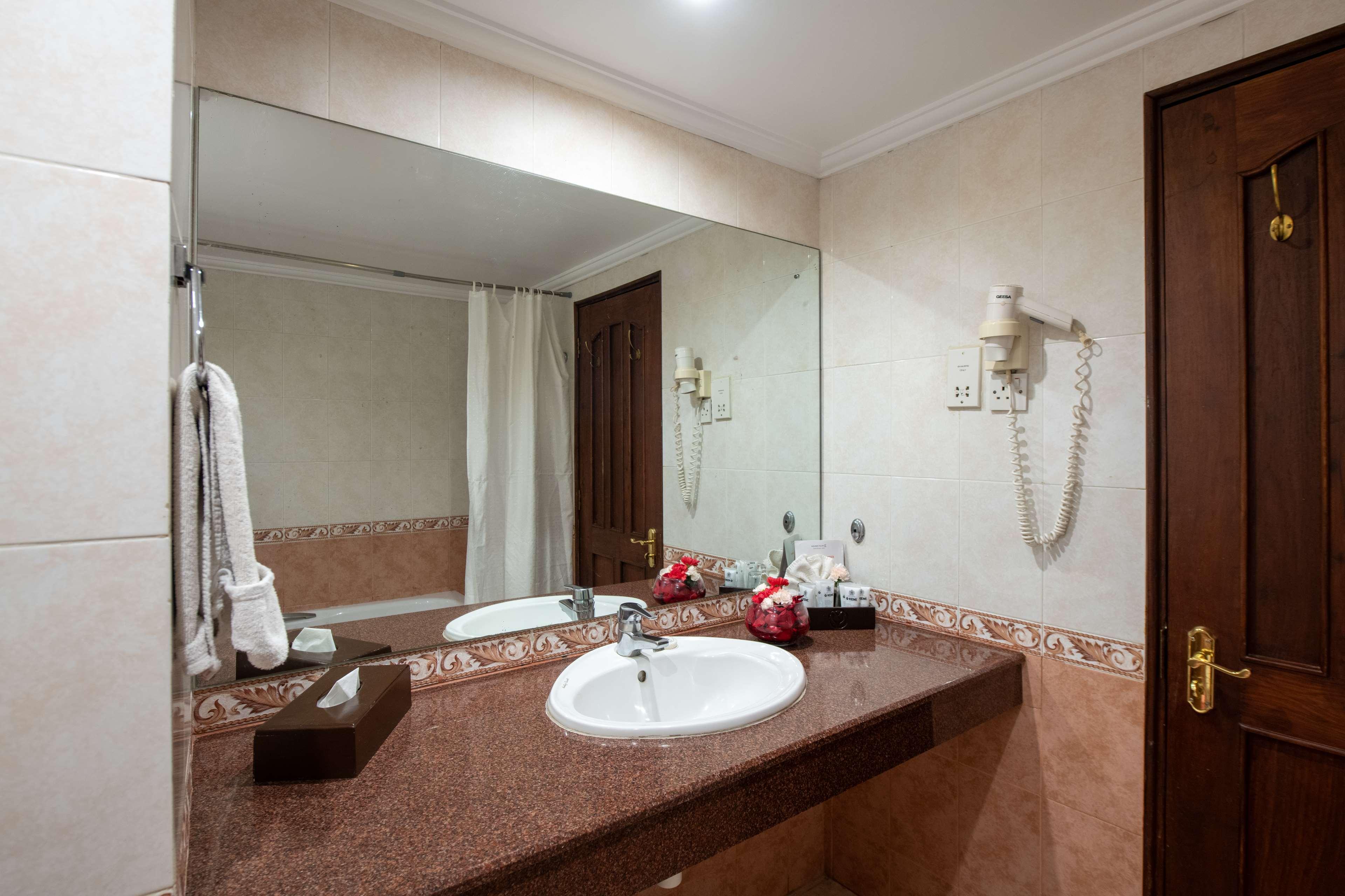 Double Queen Size Bed