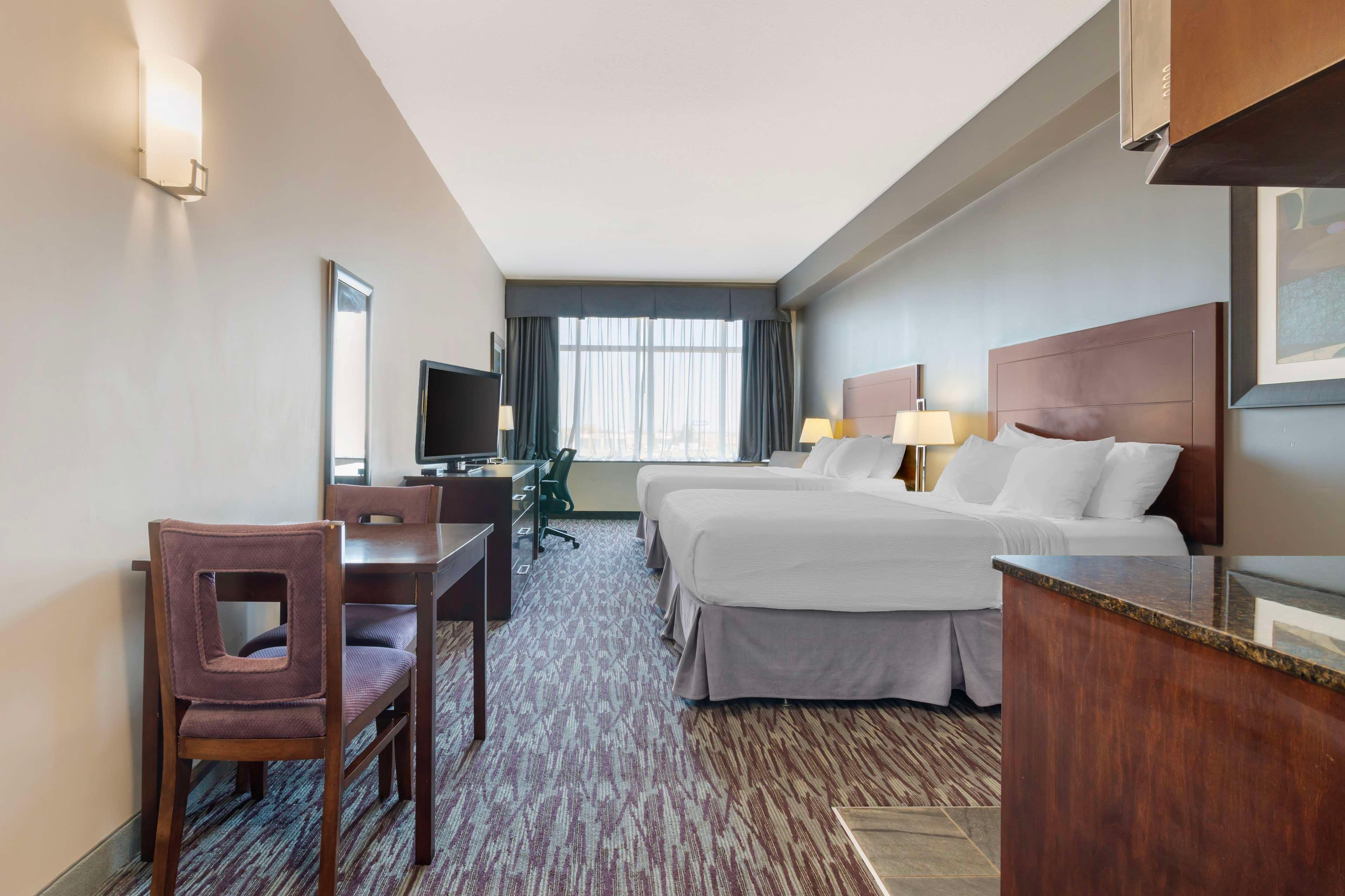 Double Two Queen Beds