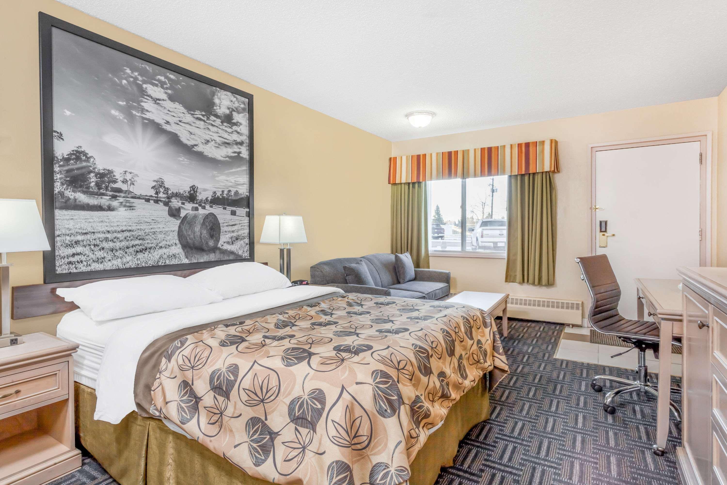 Double Queen Bed Non Smoking