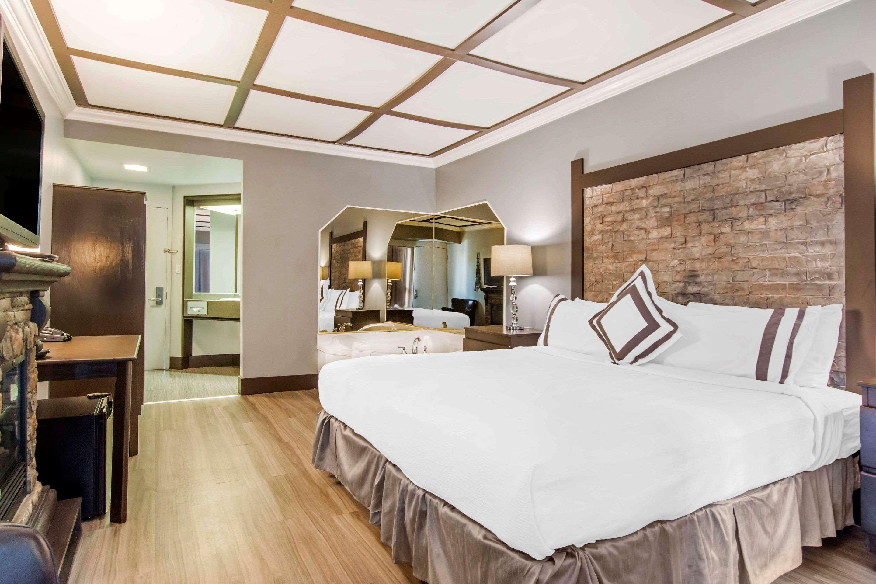 Suite King Bed Non Smoking