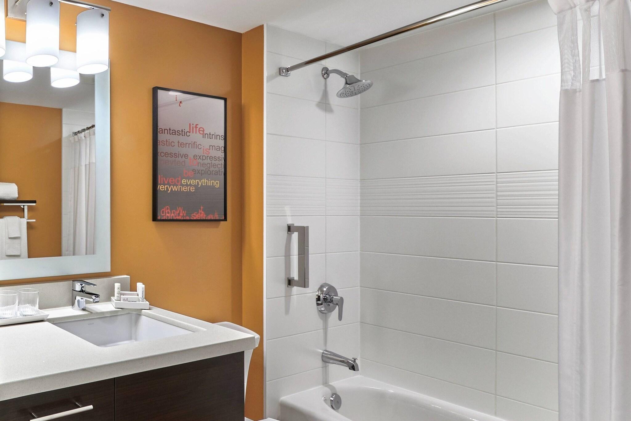 Studio King Size Bed