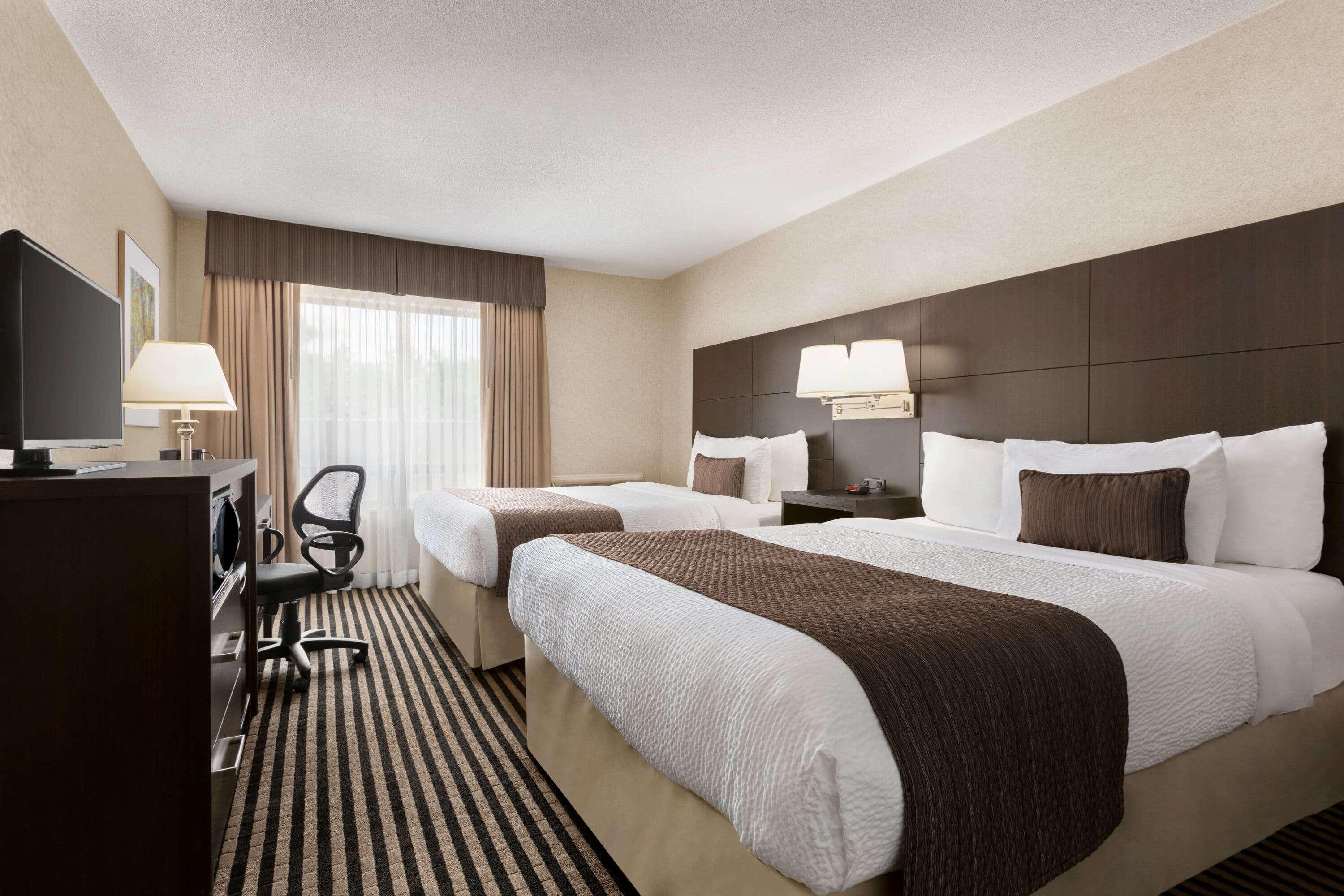 Quadruple Two Queen Beds