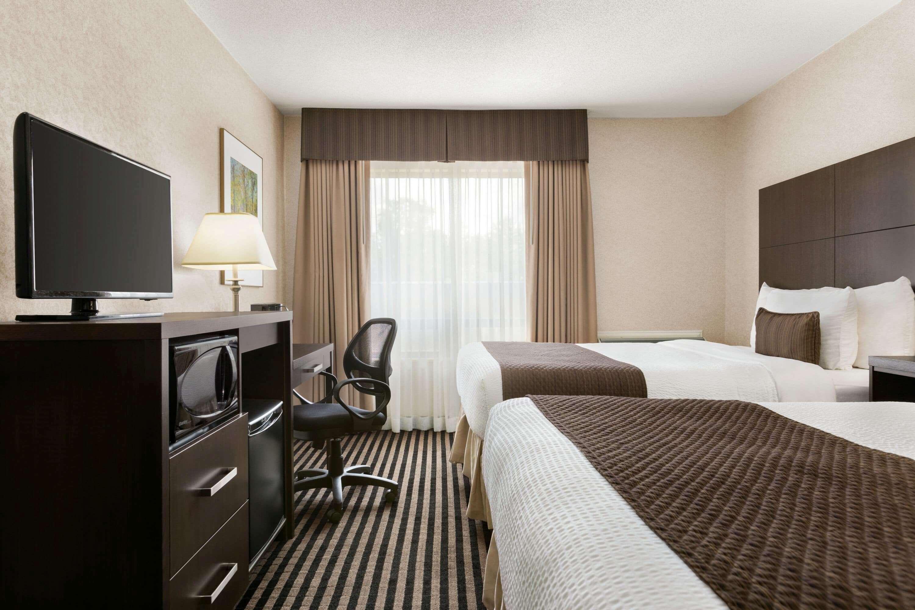 Quadruple Two Double Beds