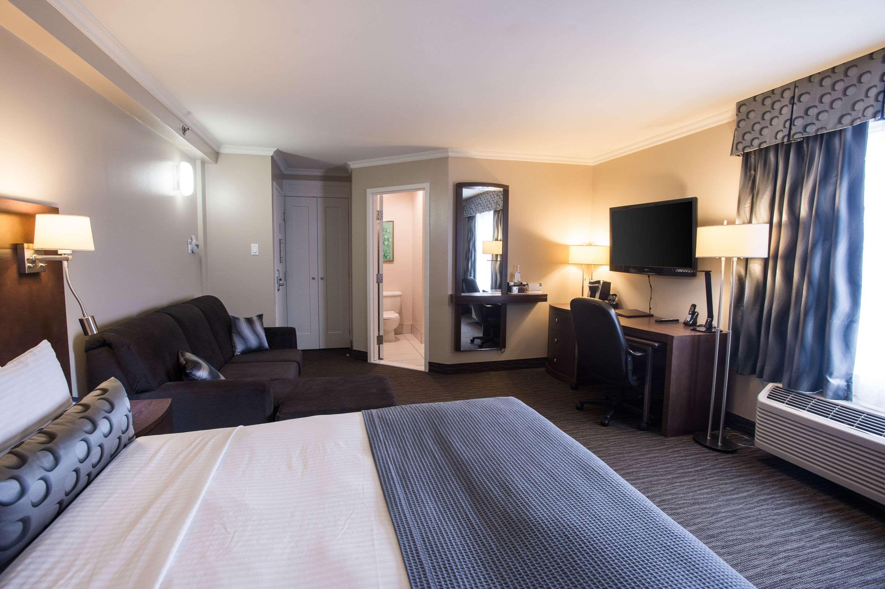 Double Queen Bed Non Smoking