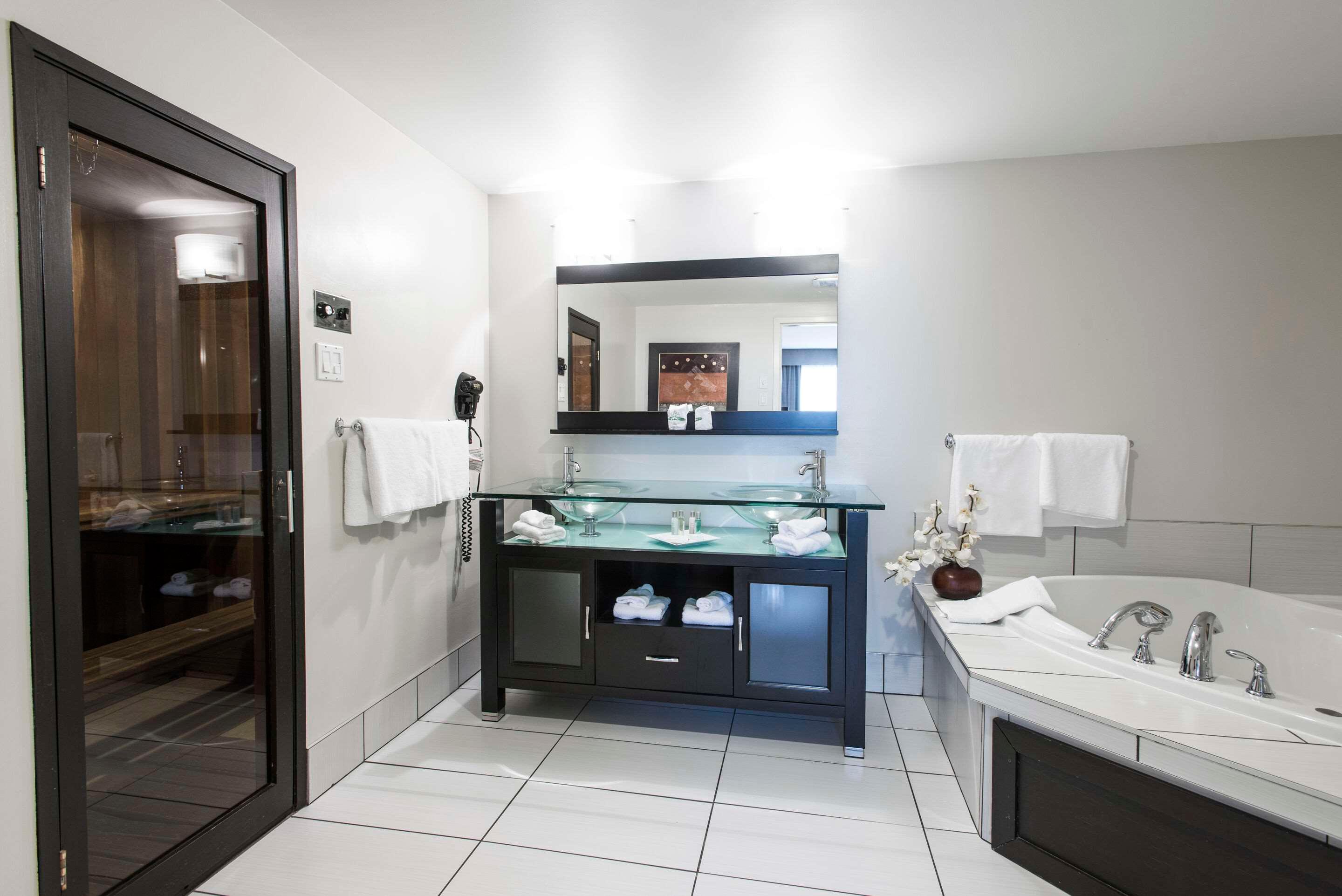 Double King Bed Non Smoking