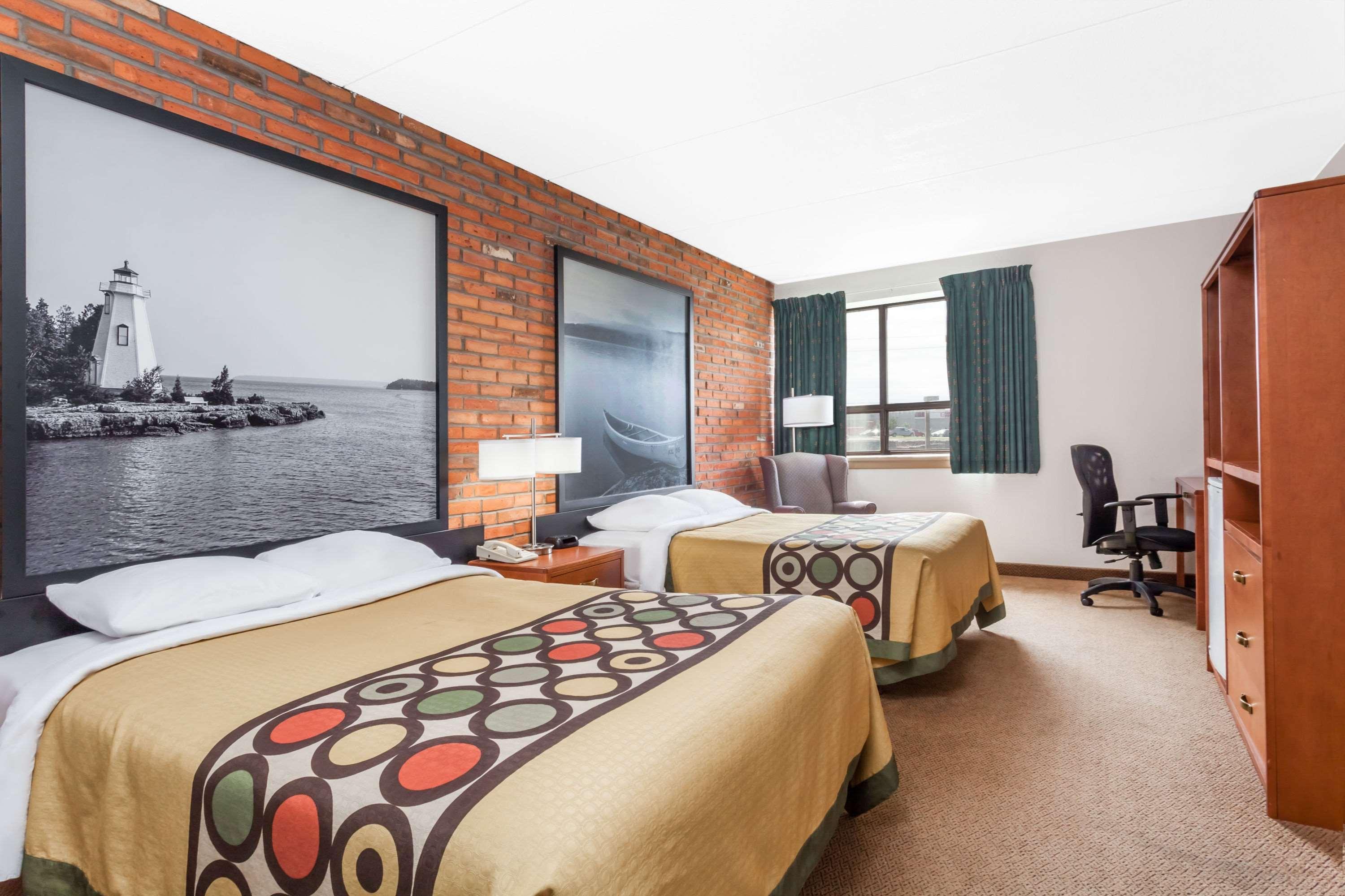 Room Two Double Beds