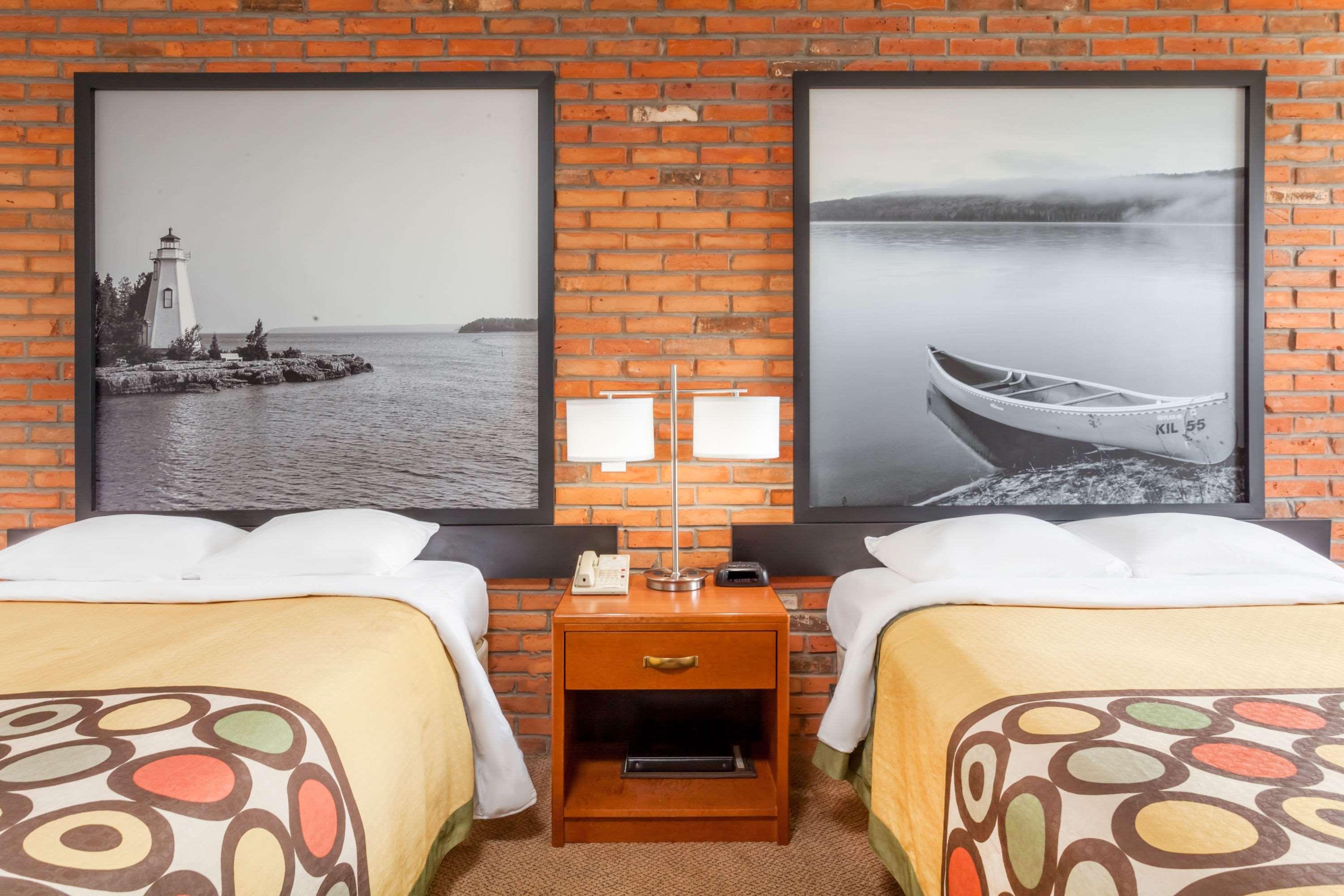 Room Two Double Beds