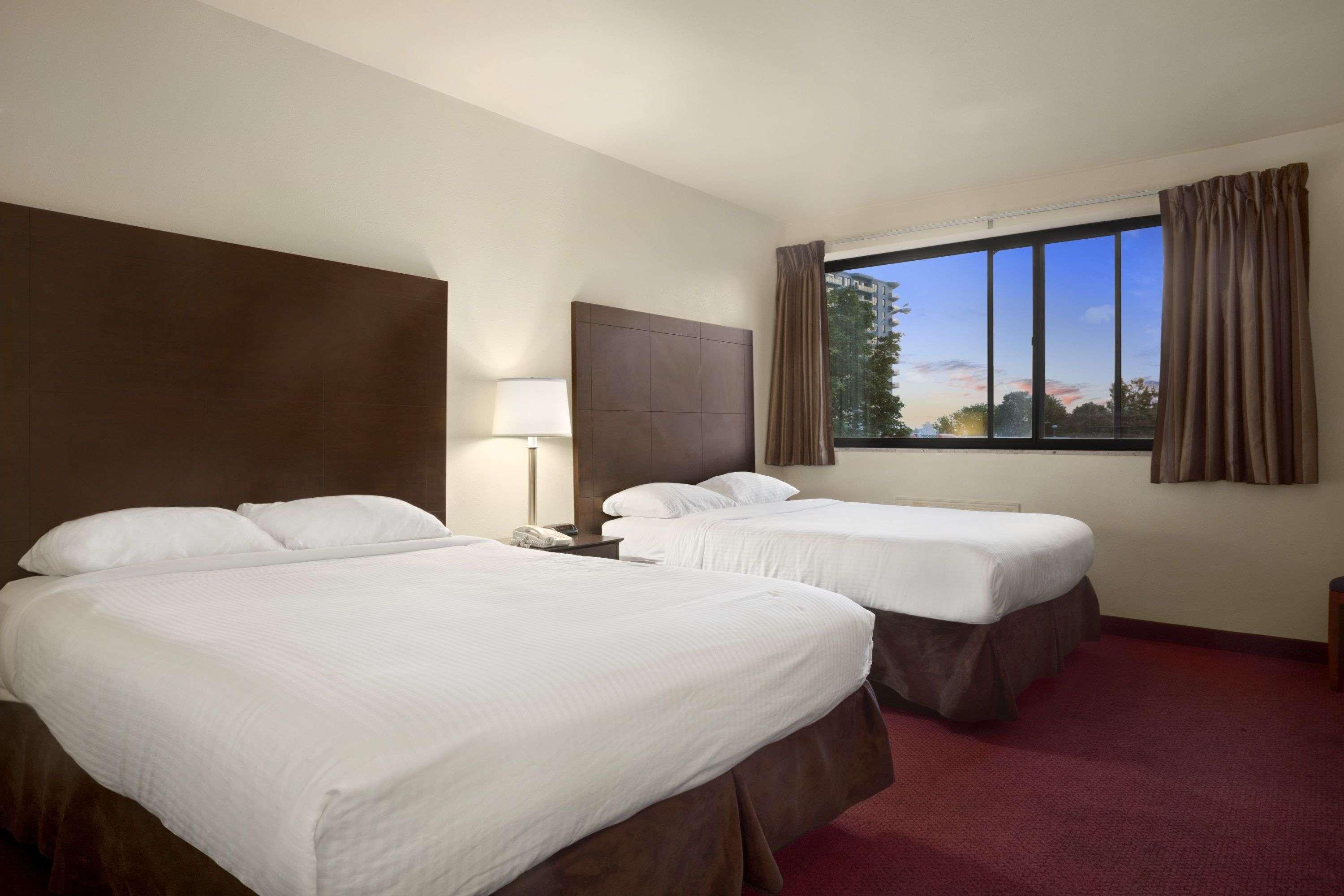 Quadruple Two Queen Beds