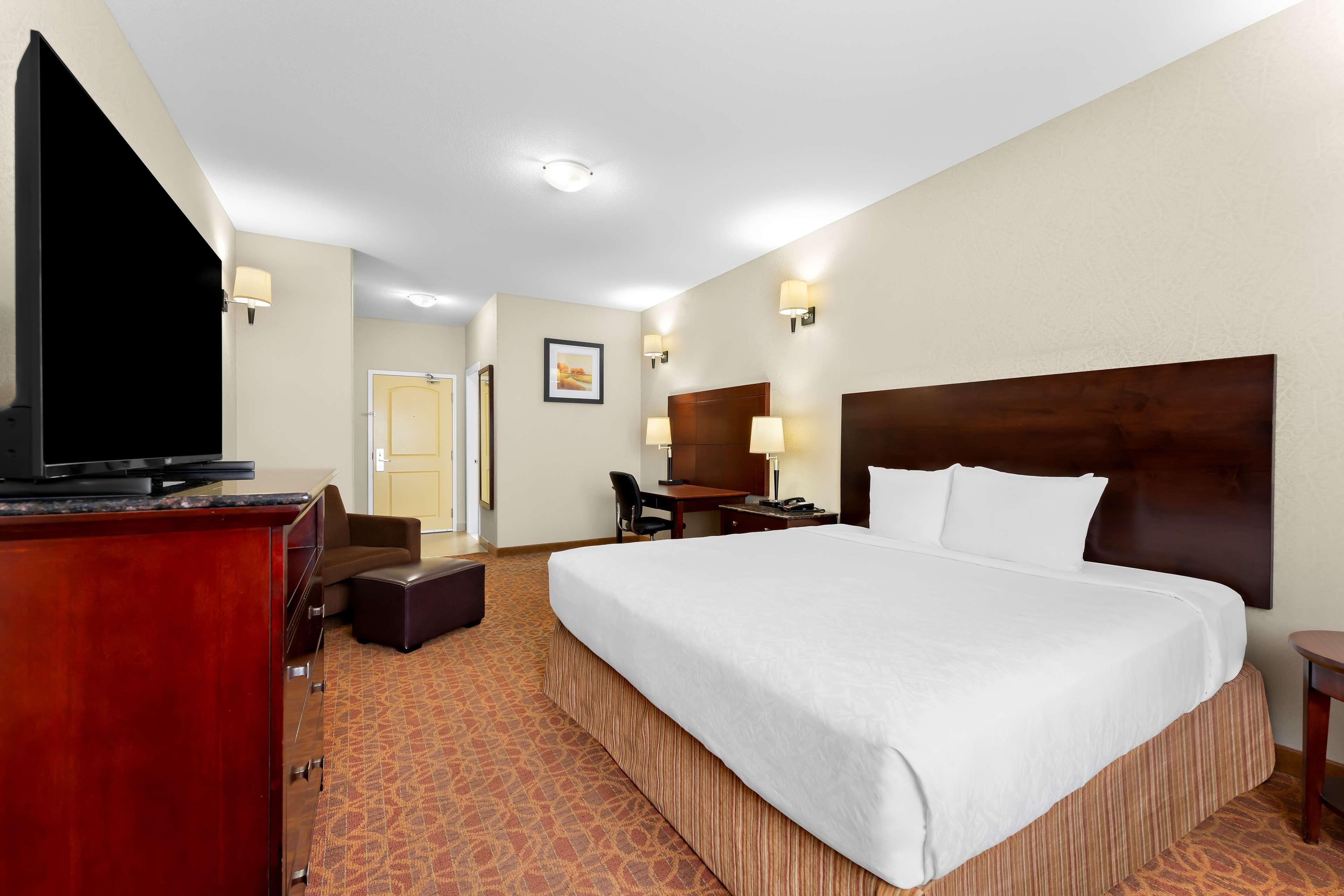 Quadruple King Size Bed