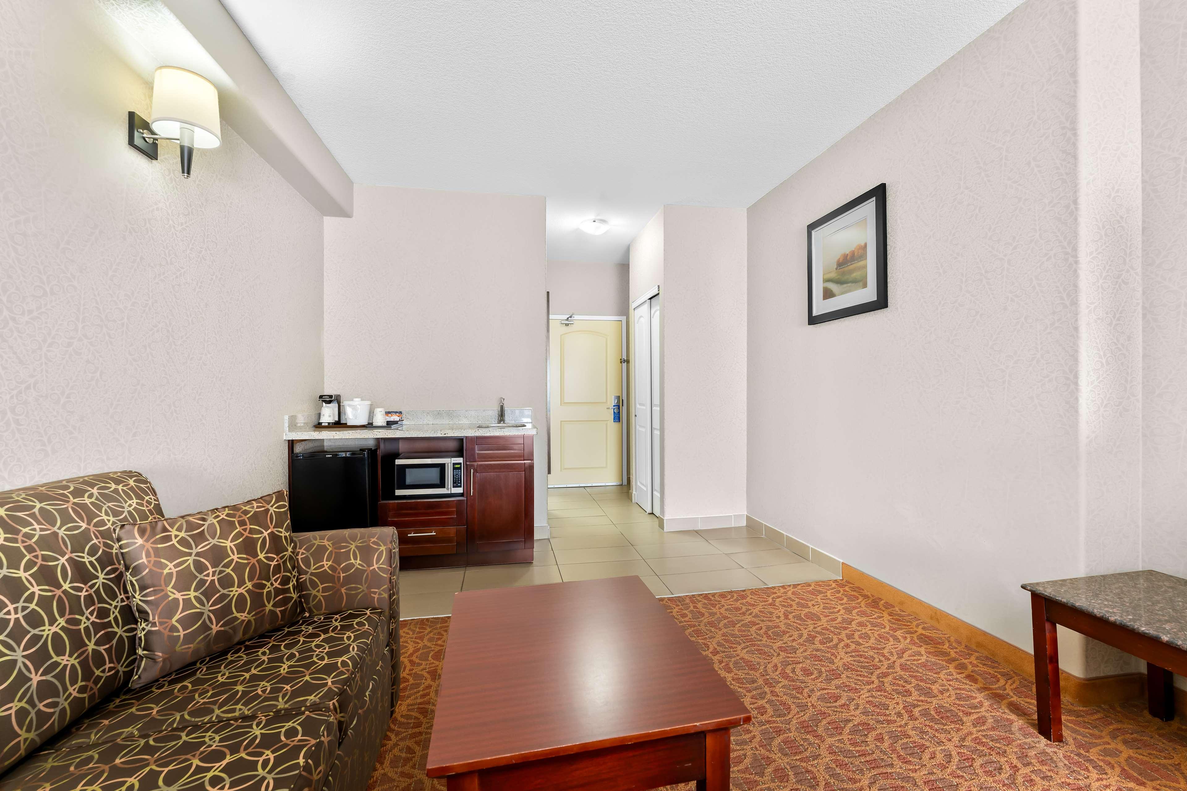 Quadruple Queen Bed Non Smoking