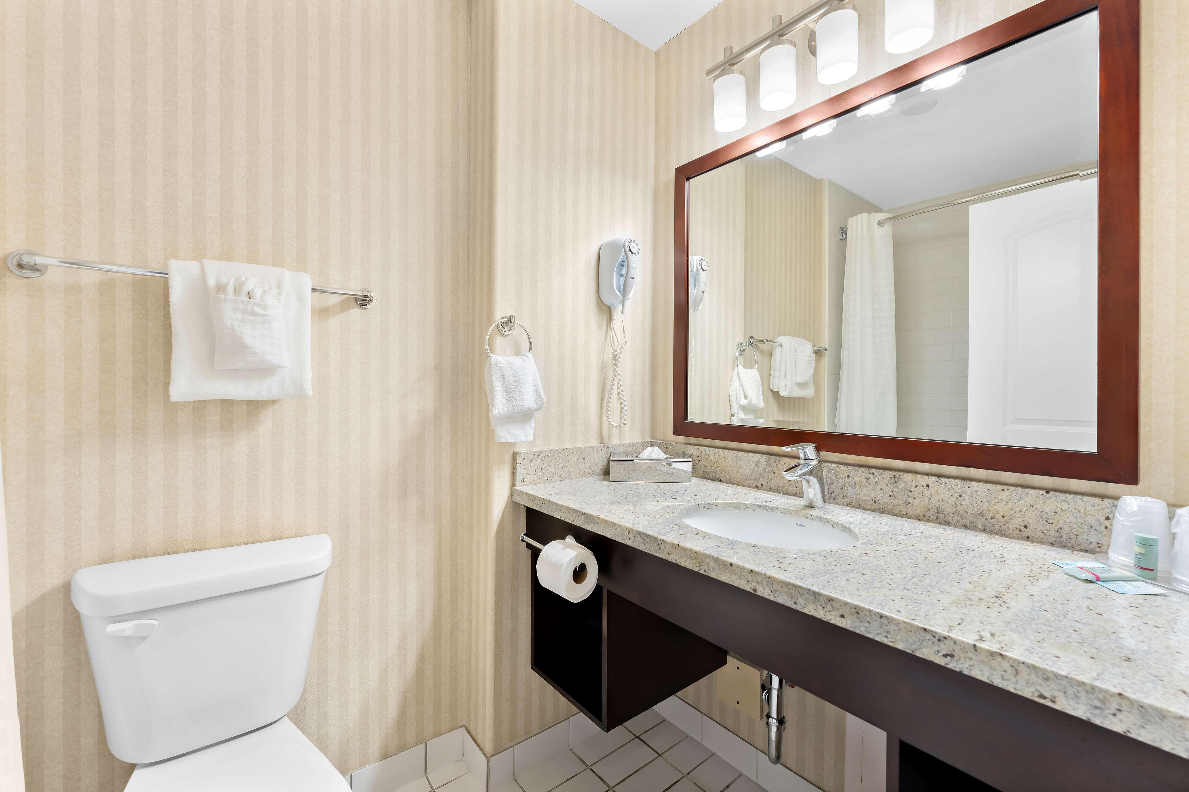 Quadruple Queen Size Bed