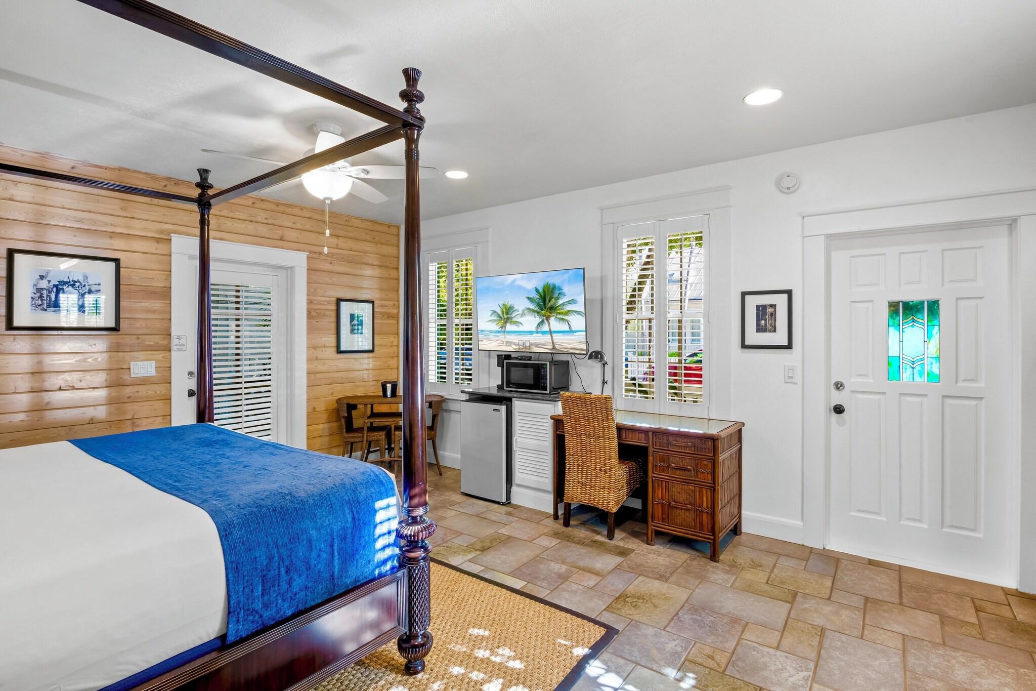 Double Deluxe King Bed