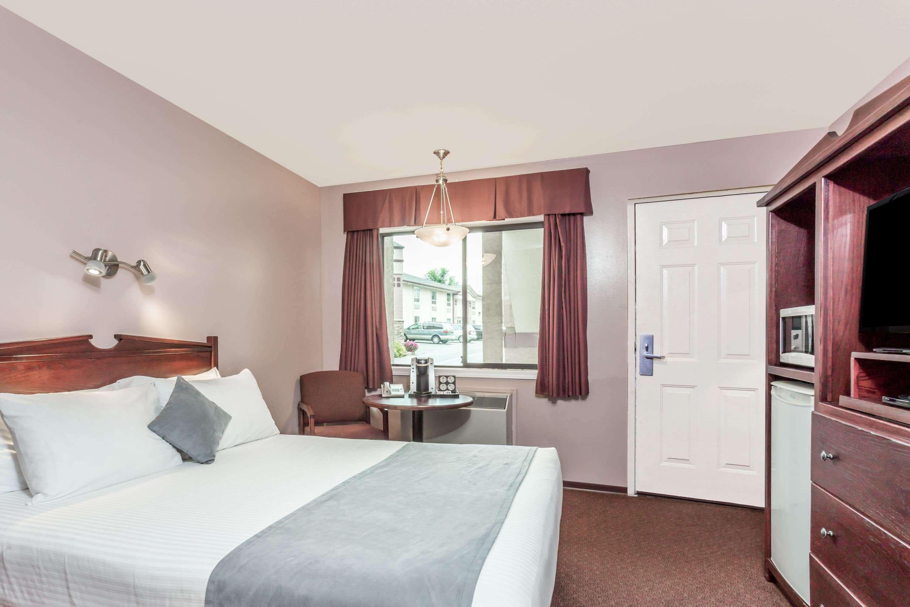 Double Queen Size Bed