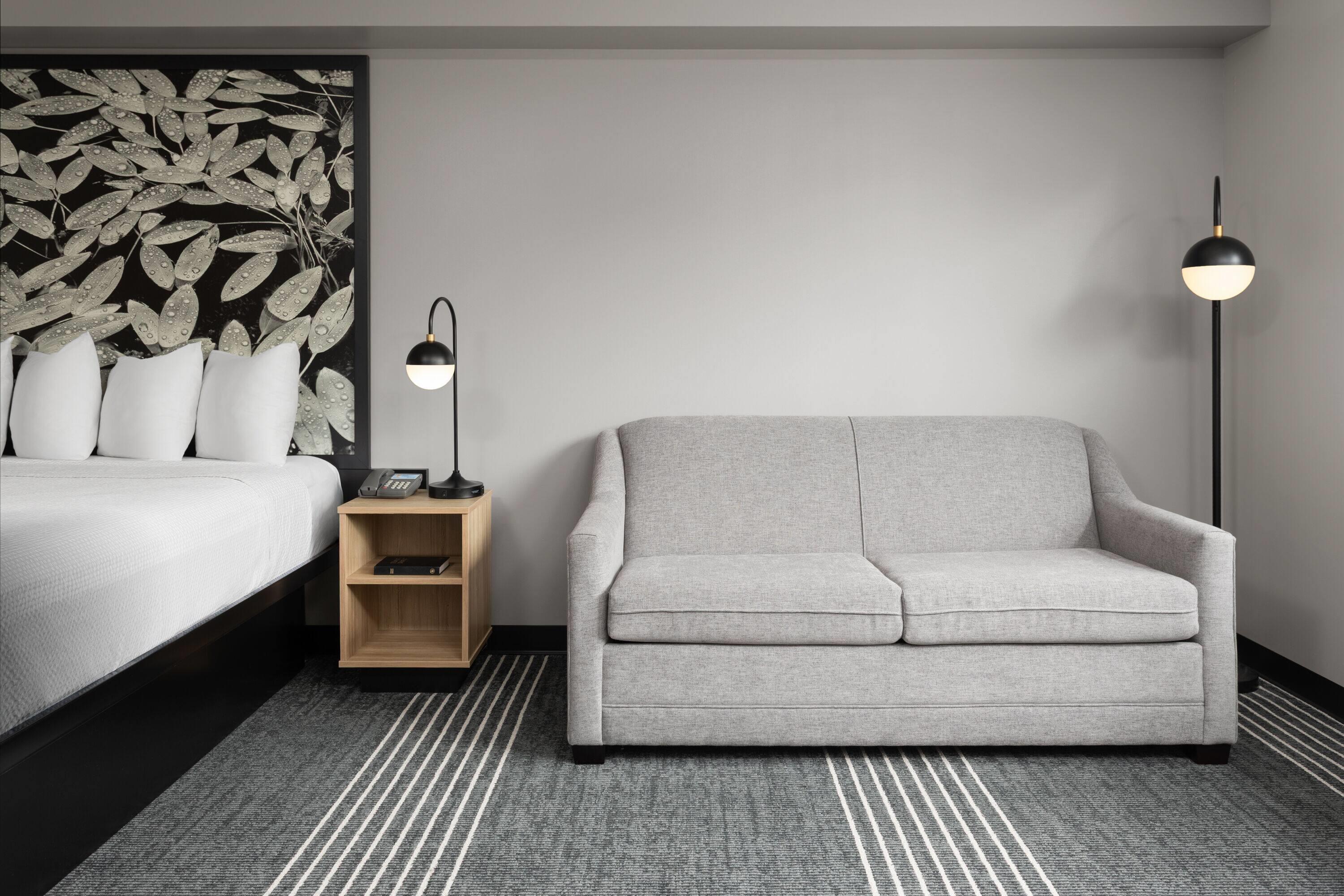 Suite Queen Size Bed