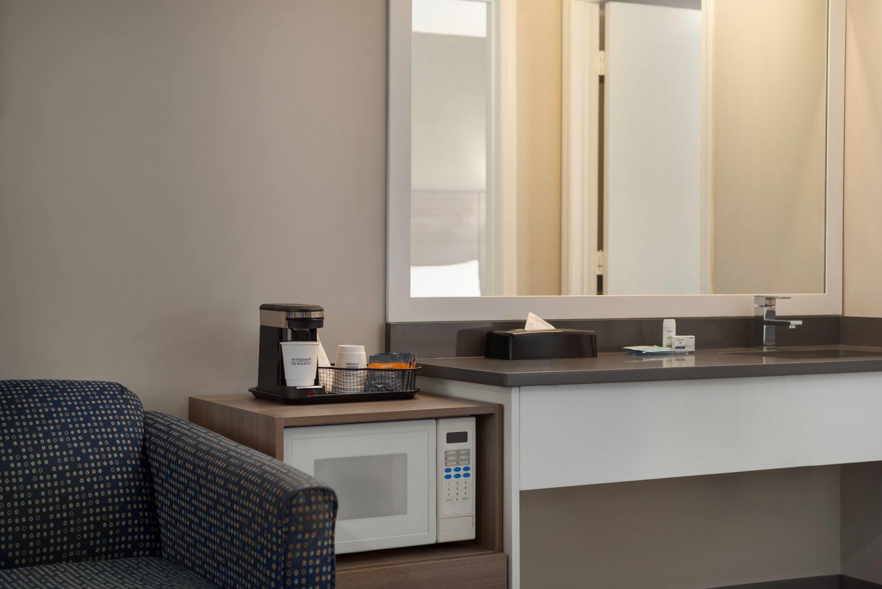 Suite Queen Bed Non Smoking