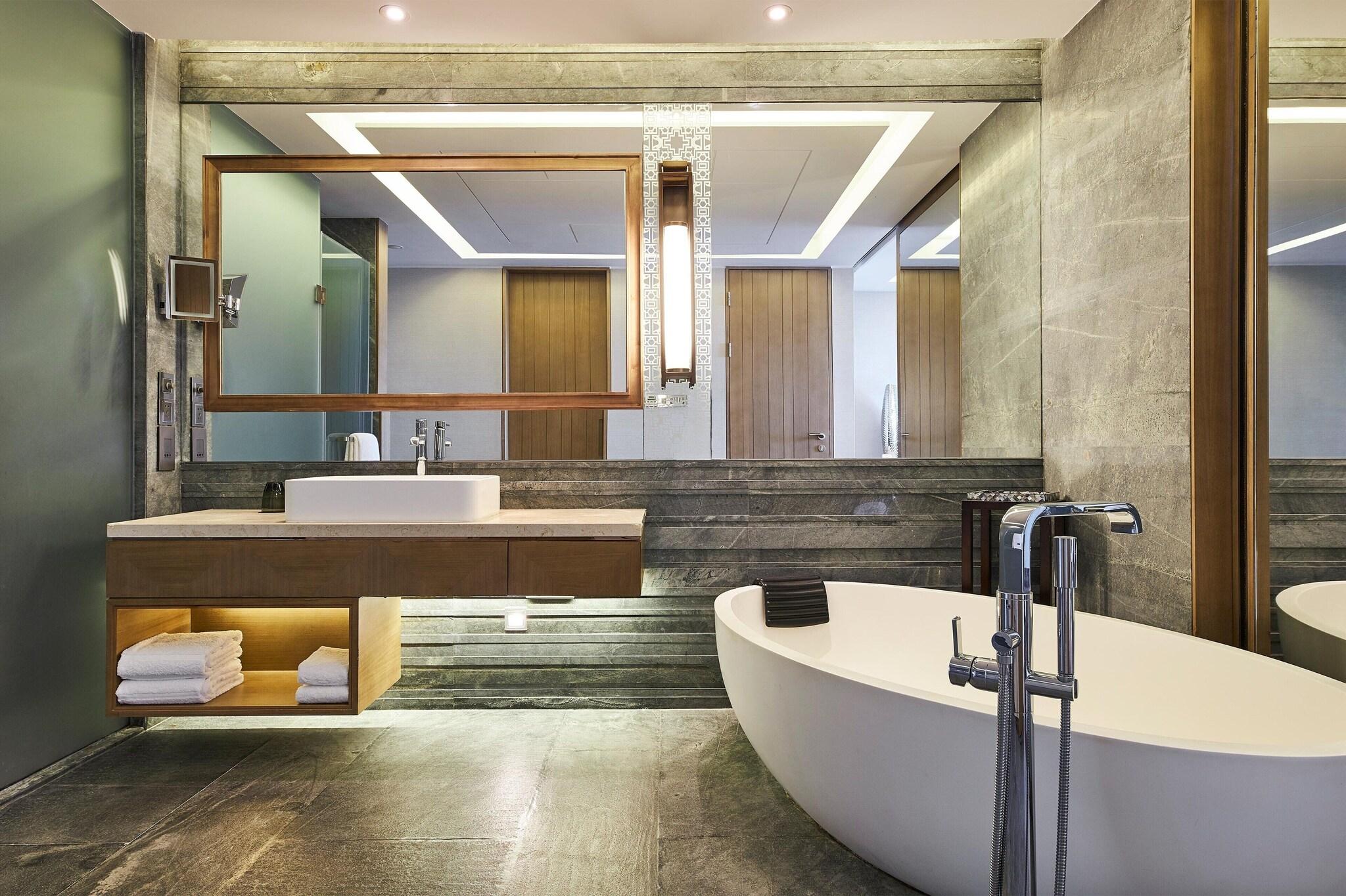 Double Deluxe Two Double Beds