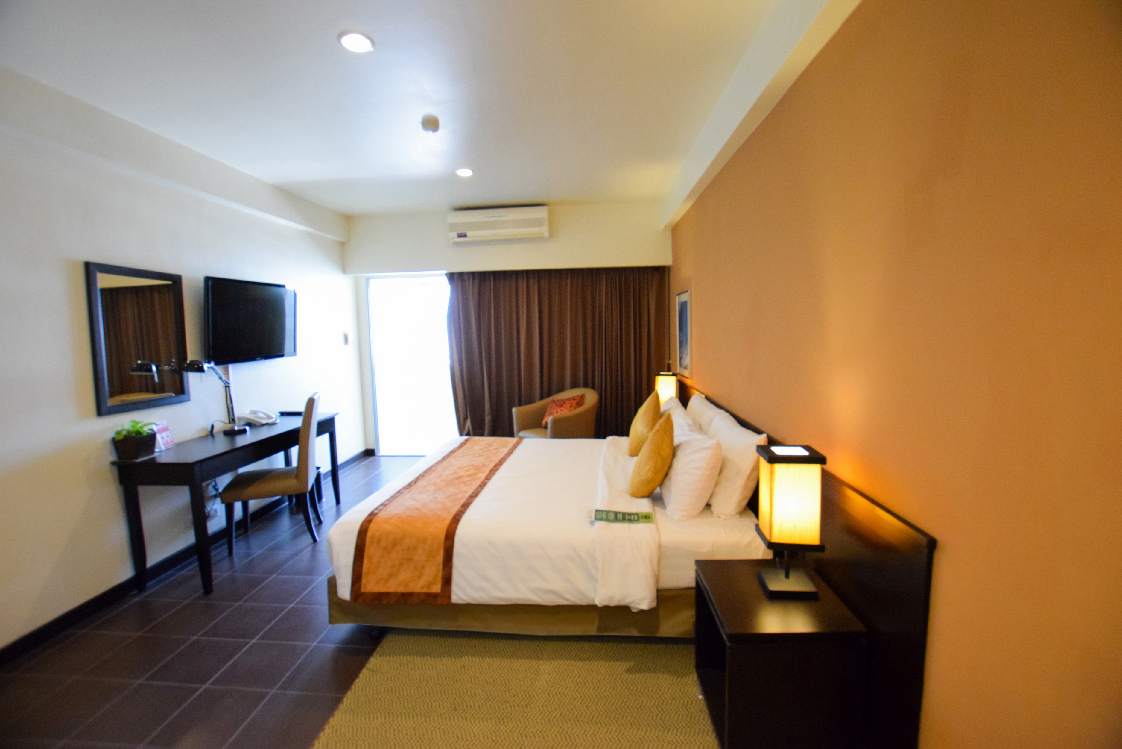 Double or Twin Deluxe