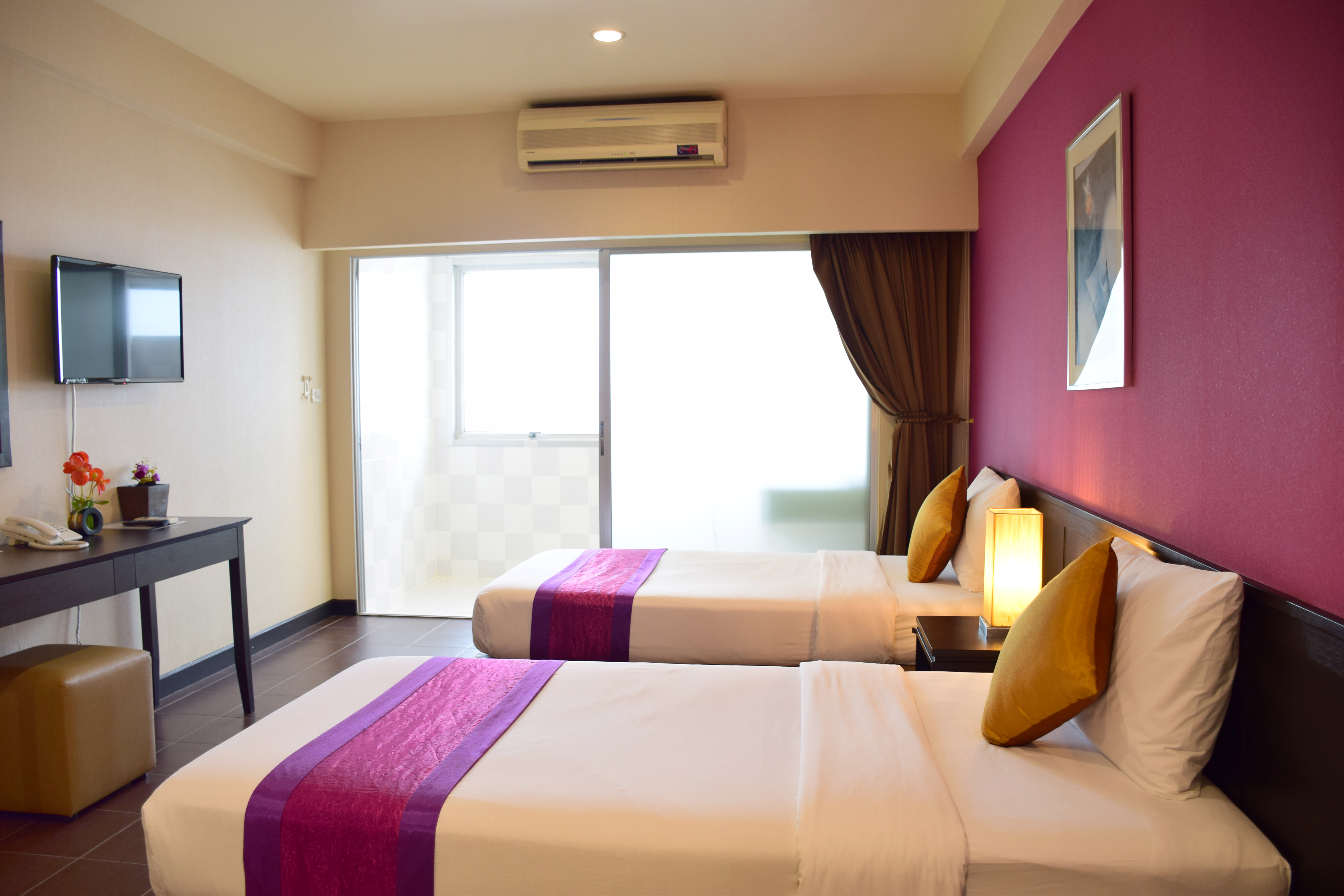 Double or Twin Deluxe