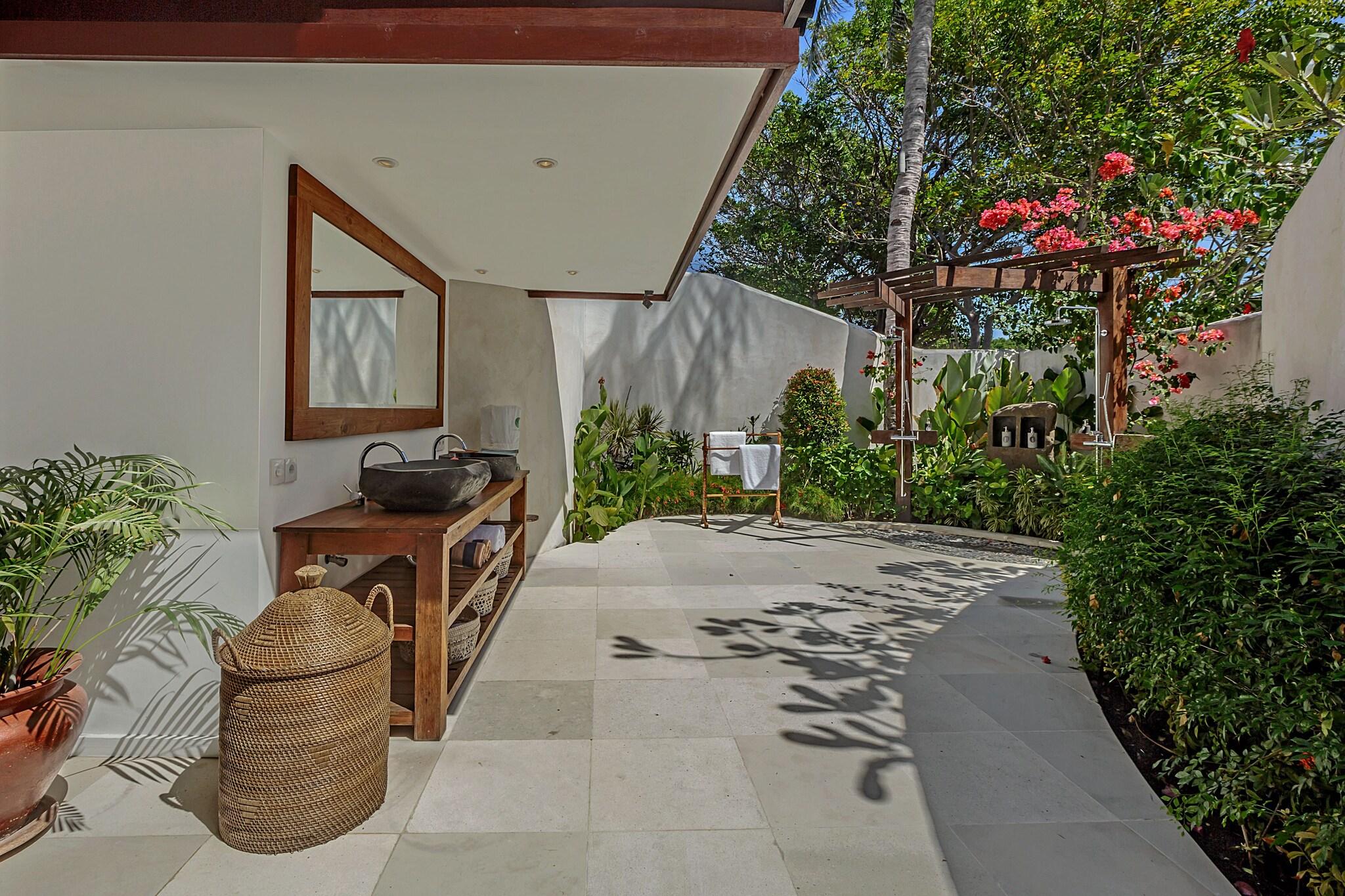 Villa Ocean View King Bed