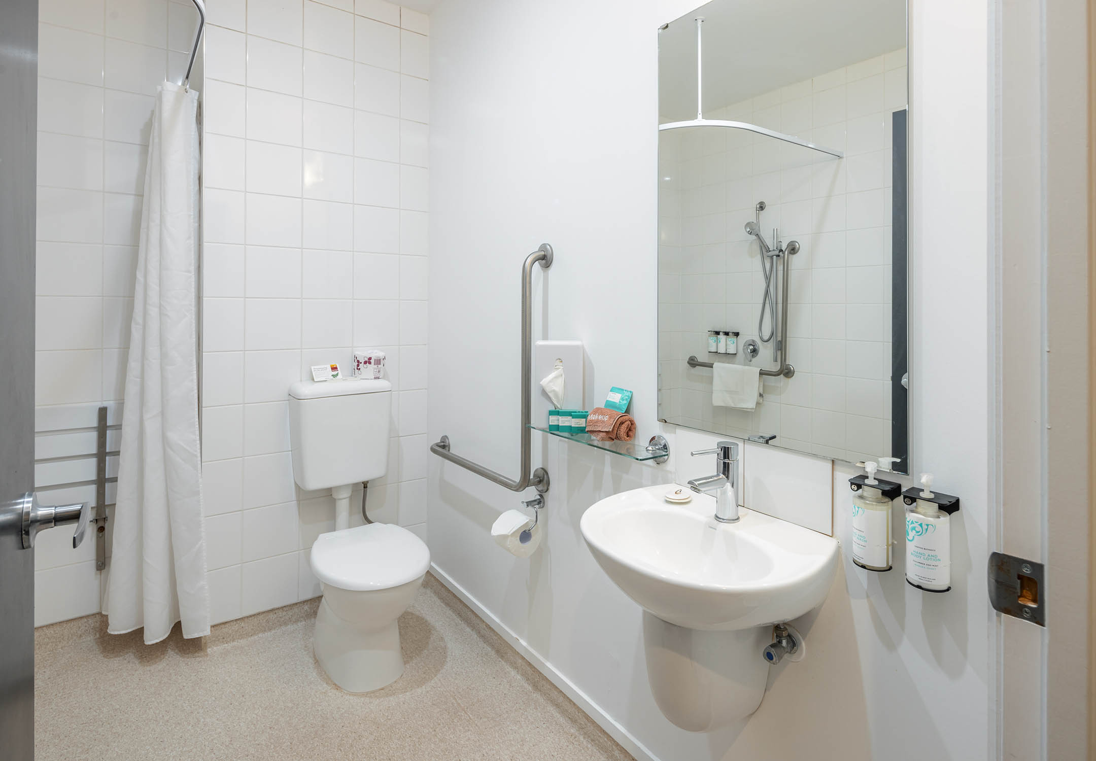 Studio Accessible-two Queen Beds